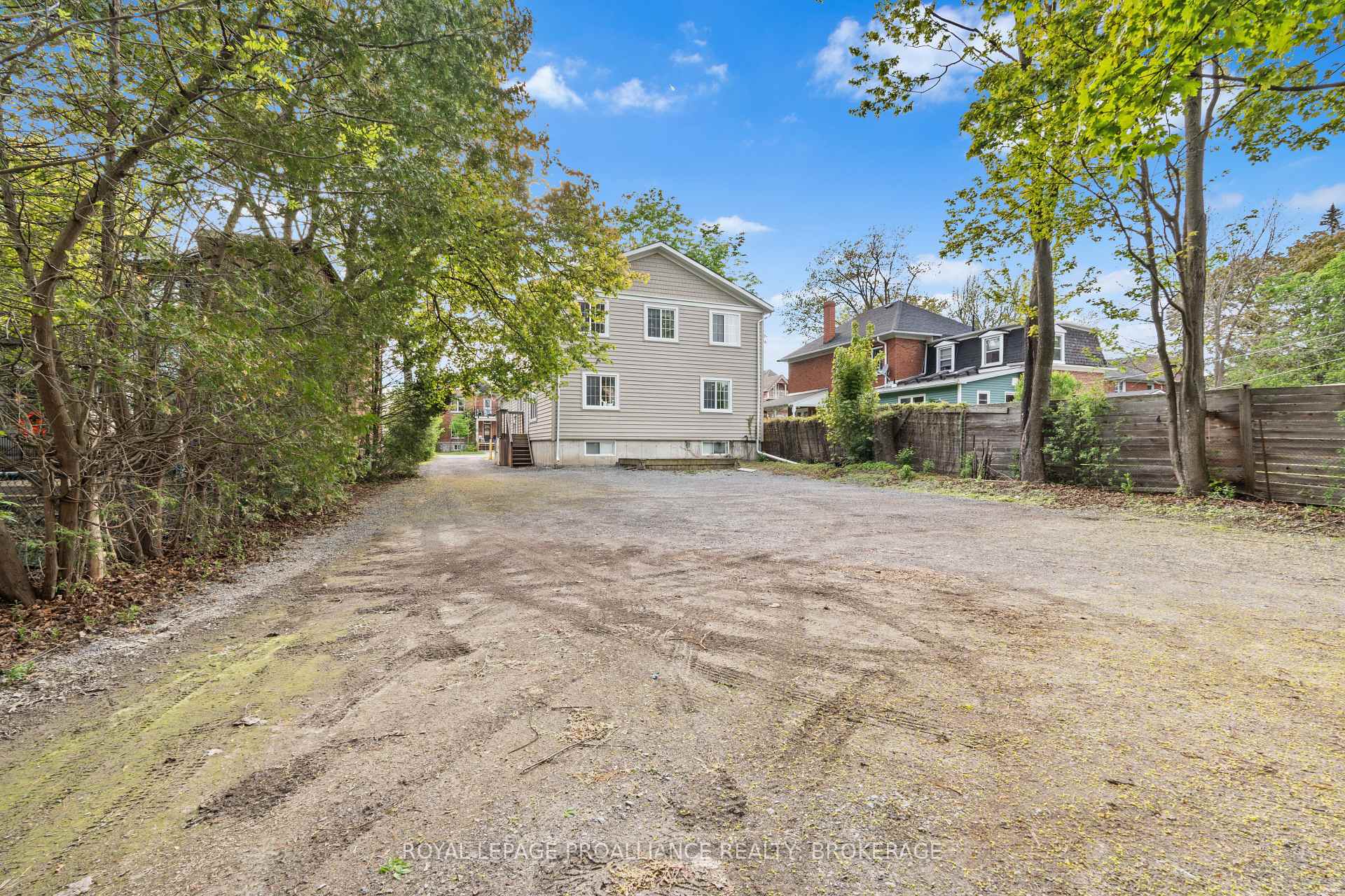 Photo 44 of 231 Albert Street, Kingston, Central City East — HOMEH