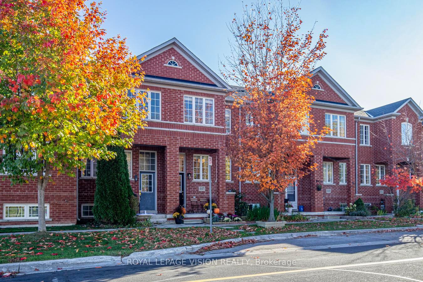 Photo 2 of 447 White's Hill Avenue, Markham, Cornell — HOMEH