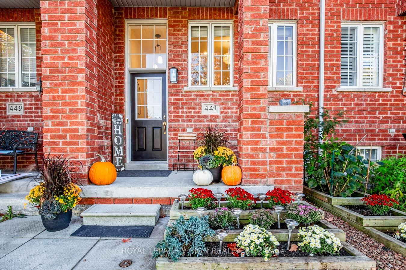 Photo 3 of 447 White's Hill Avenue, Markham, Cornell — HOMEH