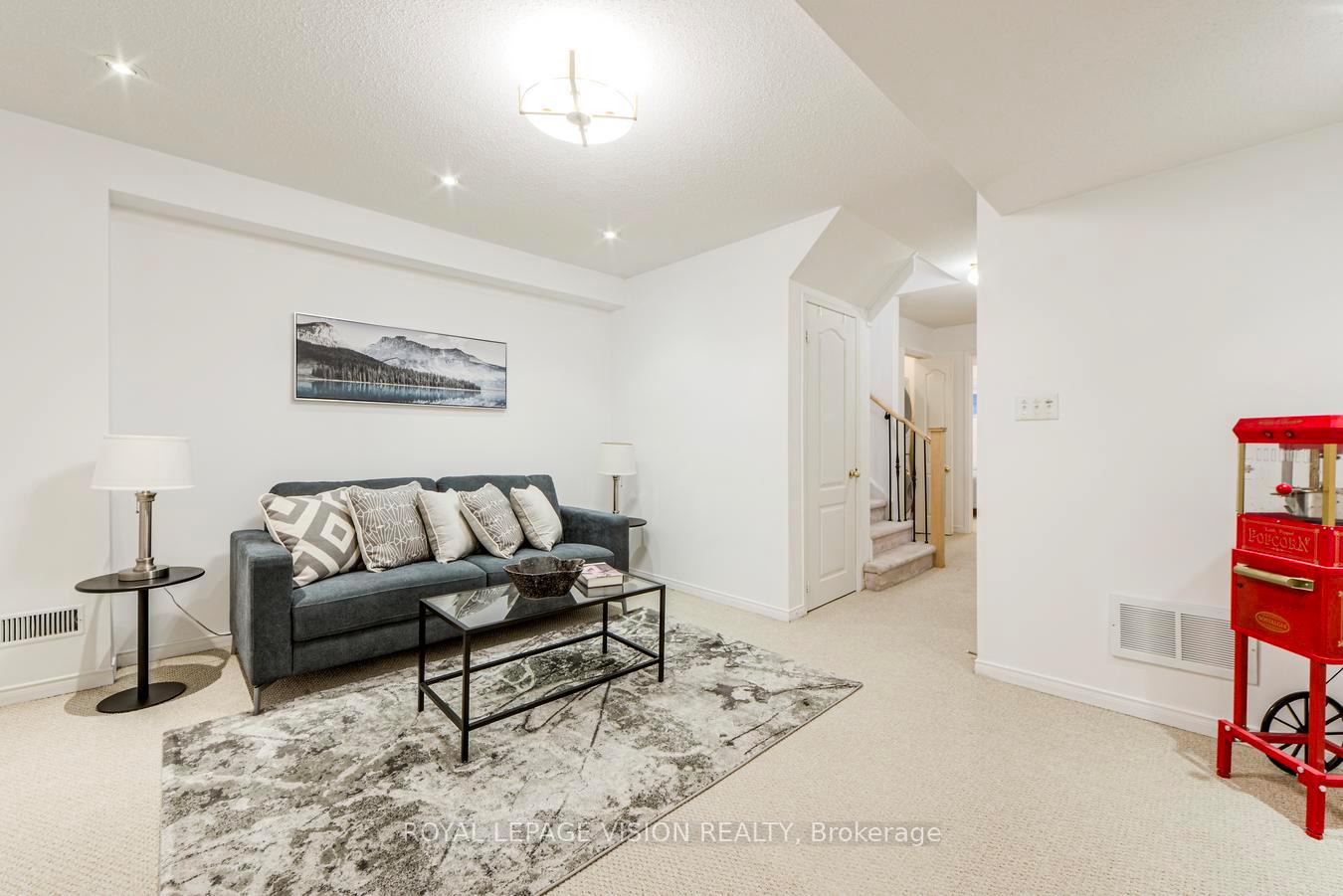 Photo 42 of 447 White's Hill Avenue, Markham, Cornell — HOMEH