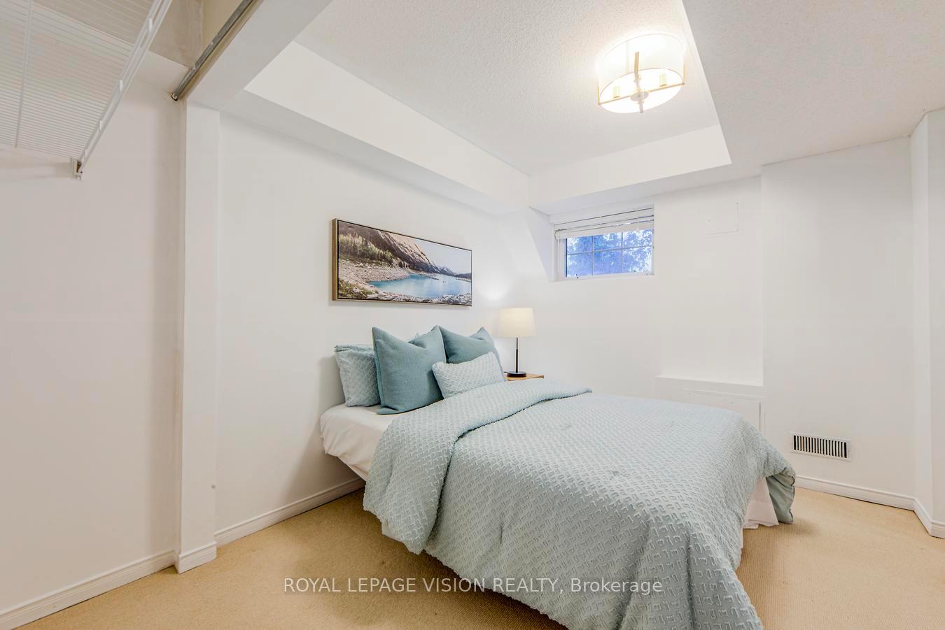 Photo 43 of 447 White's Hill Avenue, Markham, Cornell — HOMEH