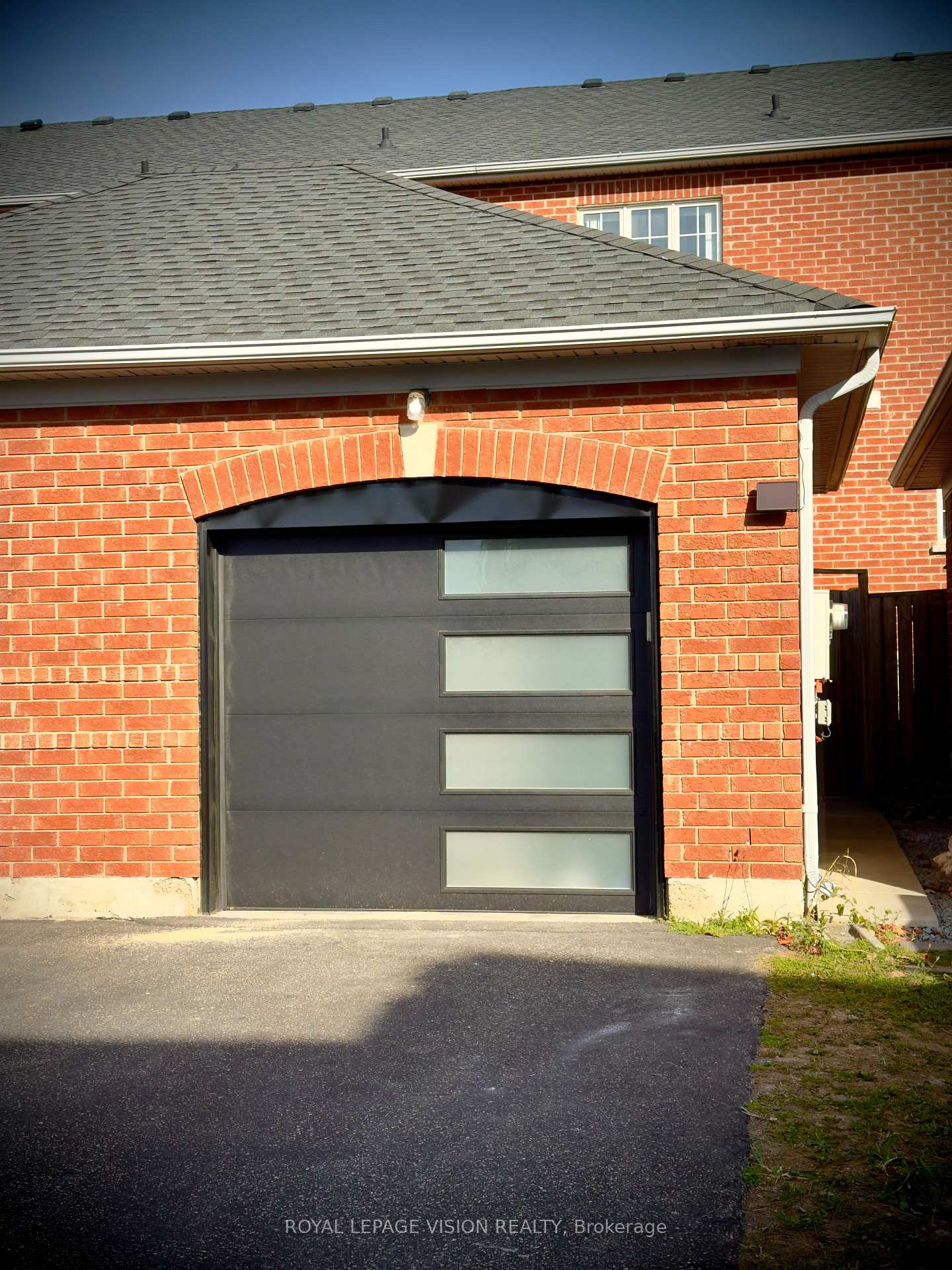 Photo 49 of 447 White's Hill Avenue, Markham, Cornell — HOMEH