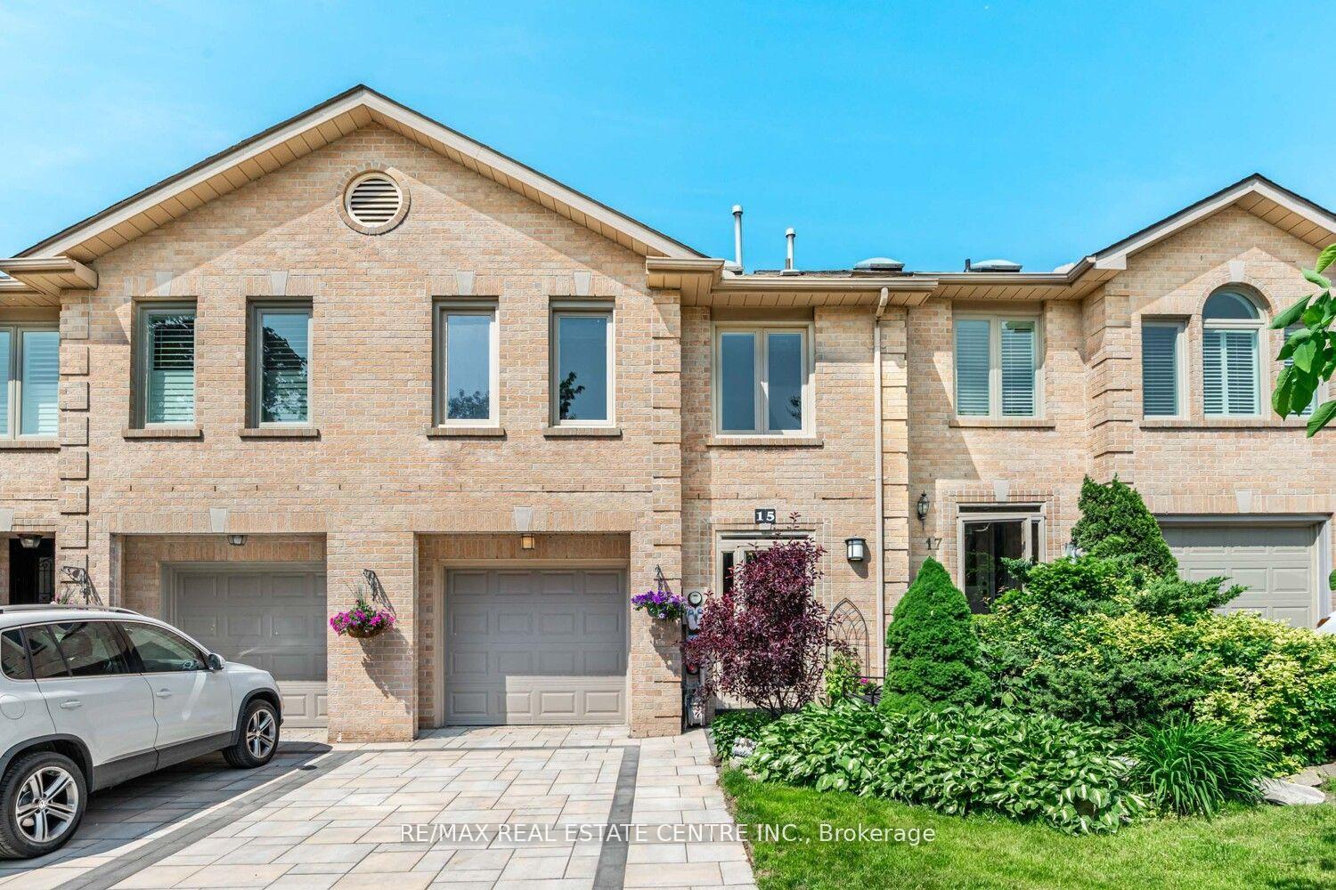 Photo 1 of 15 Rockingham Court, Markham, German Mills — HOMEH