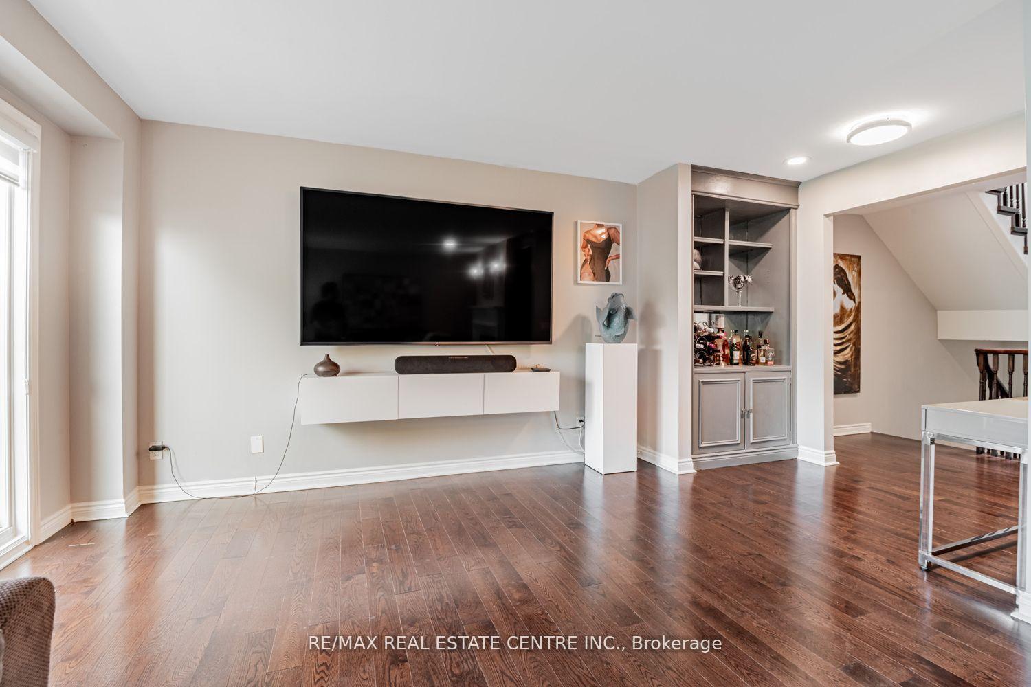 Photo 13 of 15 Rockingham Court, Markham, German Mills — HOMEH