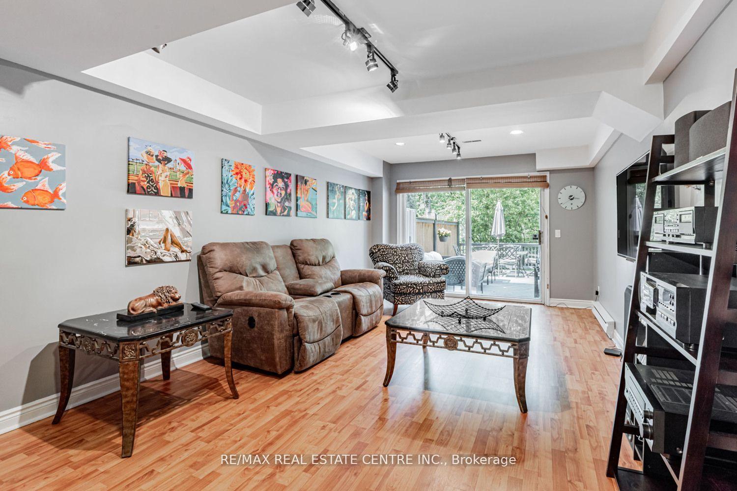 Photo 23 of 15 Rockingham Court, Markham, German Mills — HOMEH
