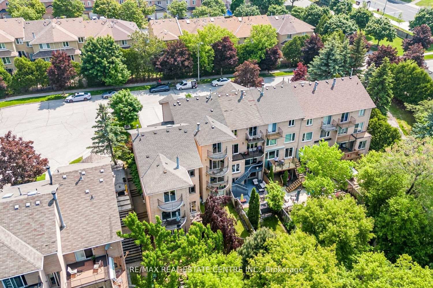 Photo 32 of 15 Rockingham Court, Markham, German Mills — HOMEH
