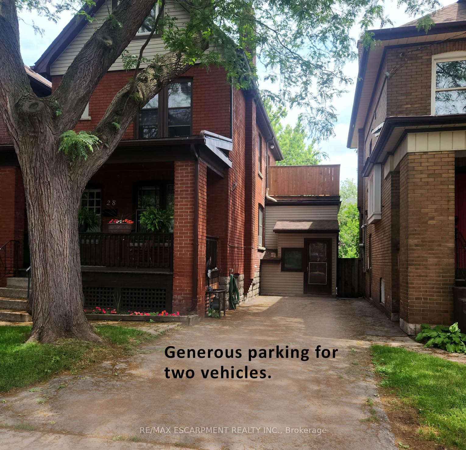 Photo 19 of Unit Upper, 28 Fairholt Road N, Hamilton, Stripley — HOMEH