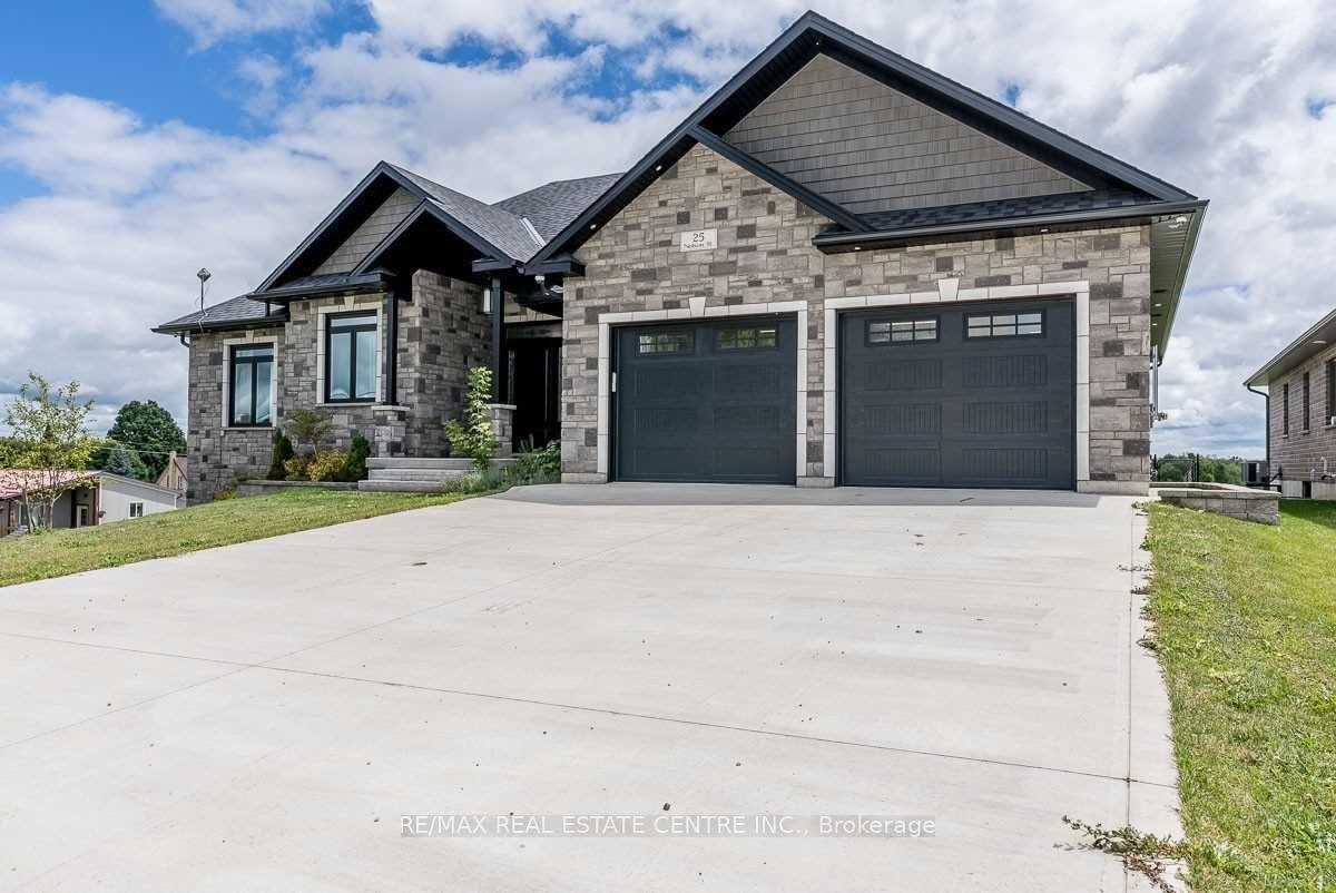 Photo 2 of 25 Nelson Street, Minto — HOMEH