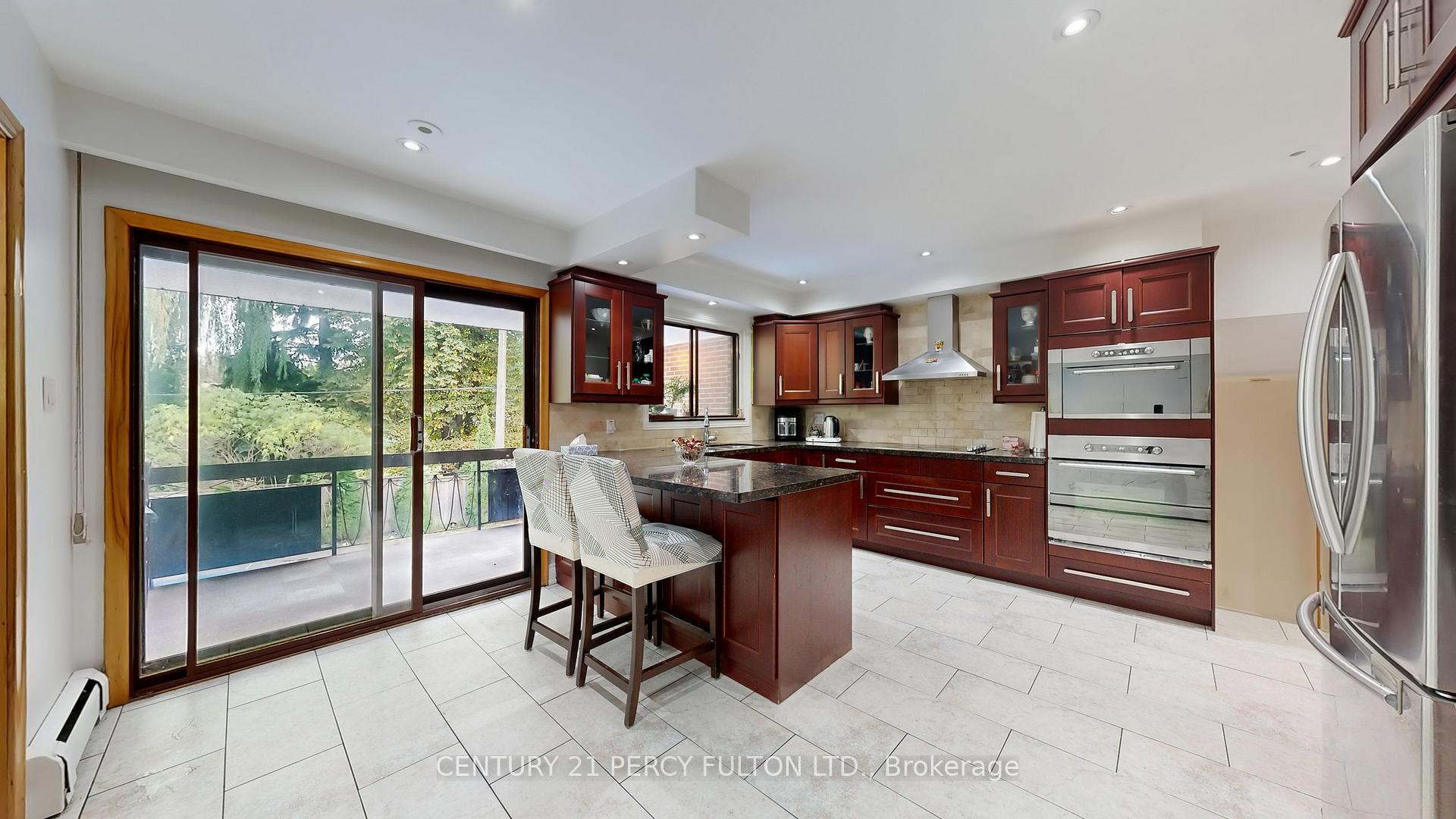 Photo 15 of 53 Poinsetta Drive, Markham, Bayview Glen — HOMEH