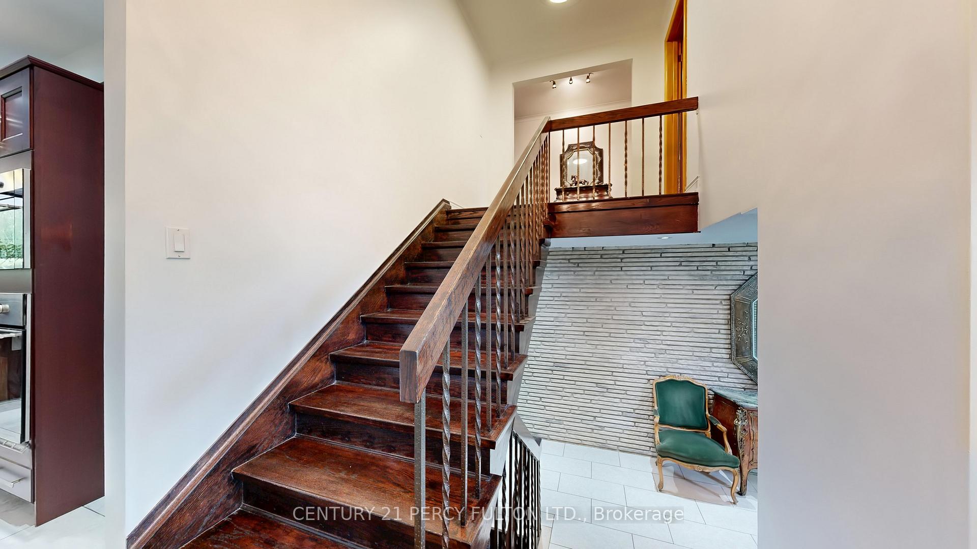 Photo 24 of 53 Poinsetta Drive, Markham, Bayview Glen — HOMEH