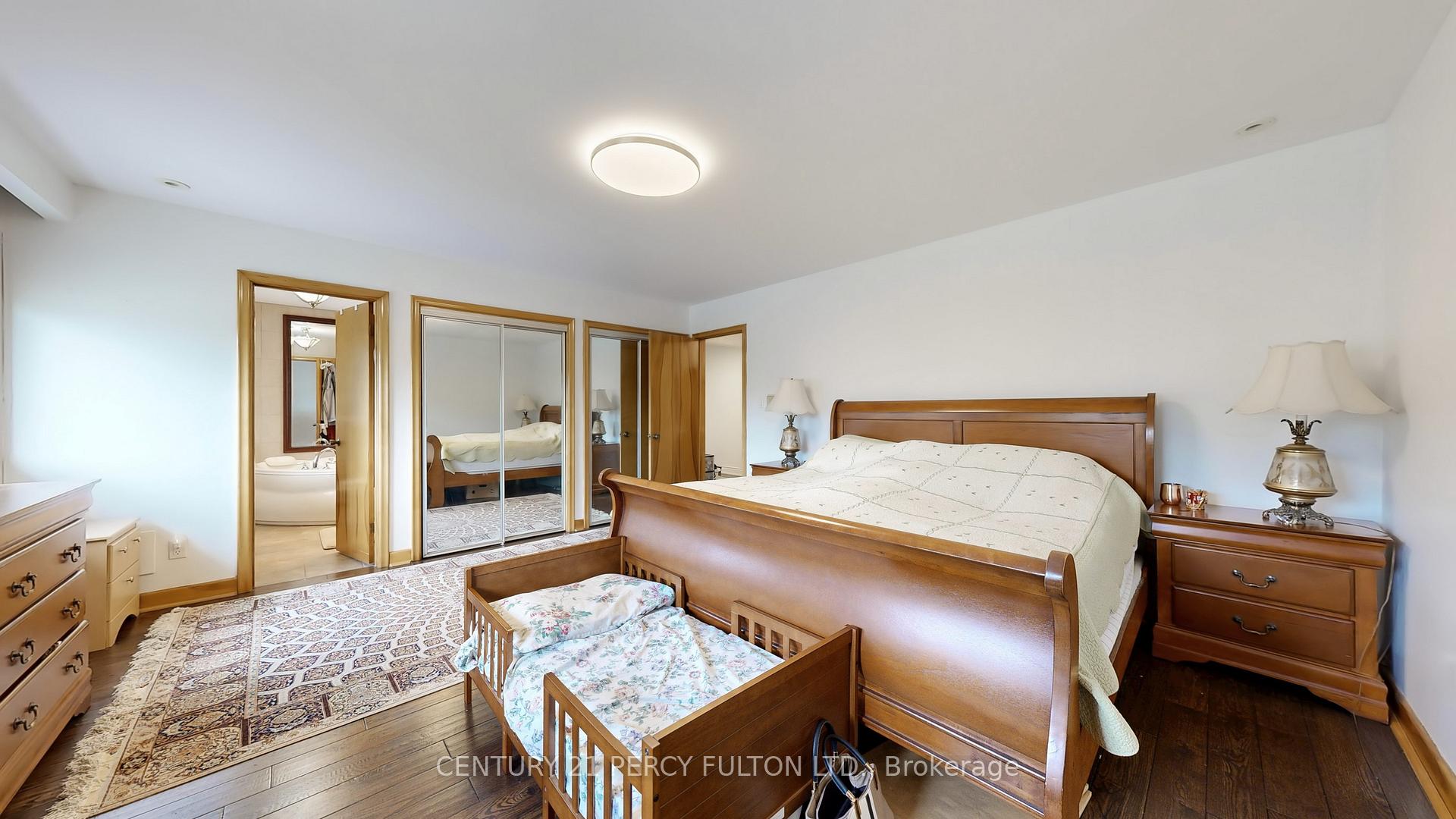 Photo 27 of 53 Poinsetta Drive, Markham, Bayview Glen — HOMEH