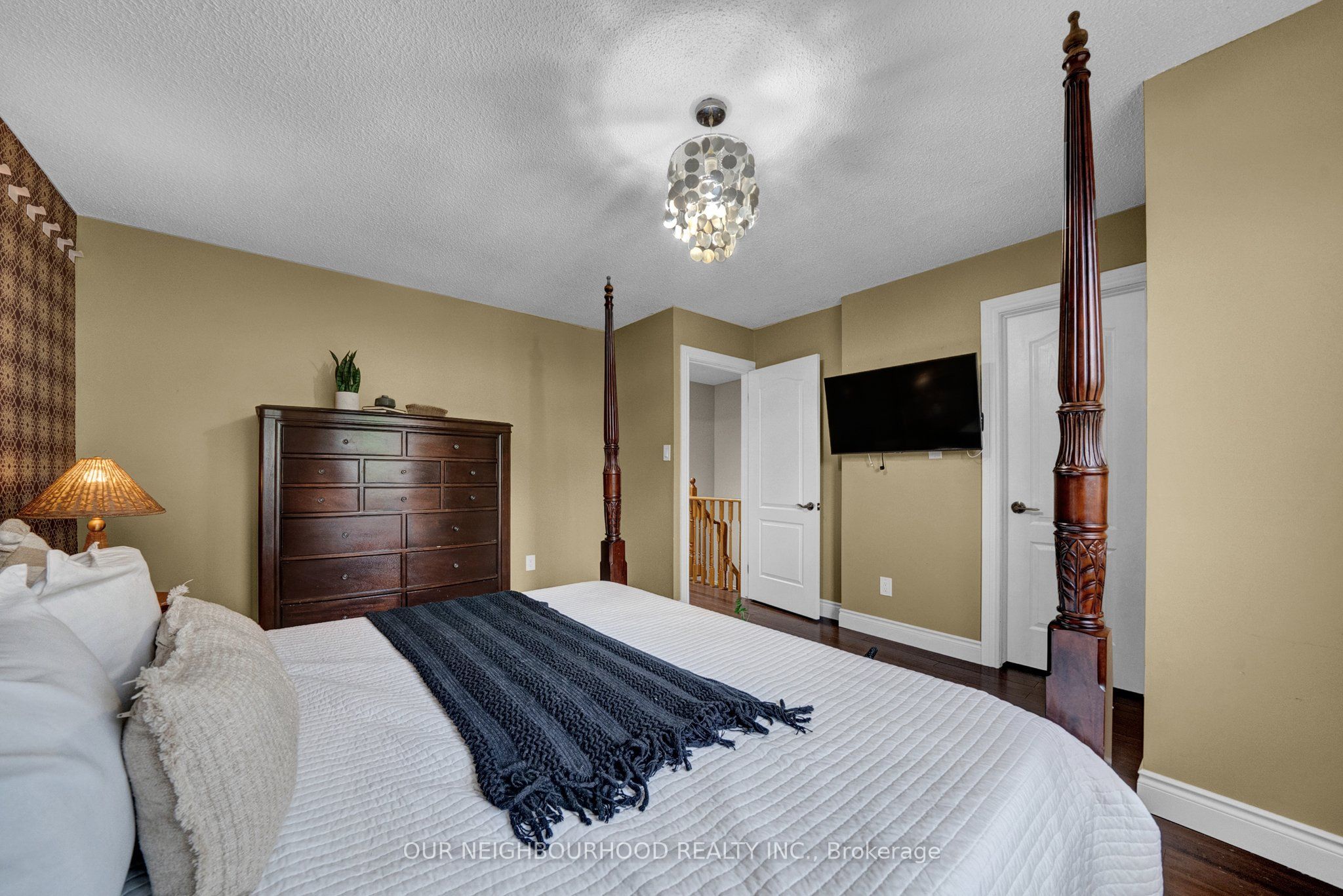 Photo 55 of 40 McFeeters Crescent, Clarington, Bowmanville — HOMEH
