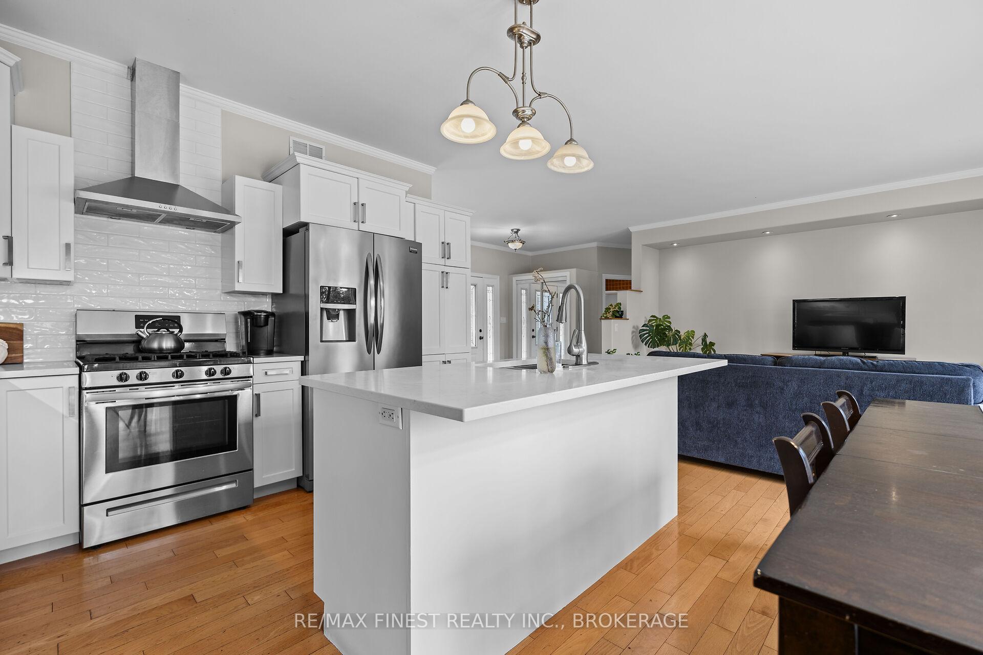Photo 16 of 19 Dalgleish Avenue, Kingston, Kingston East (Incl Barret Crt) — HOMEH