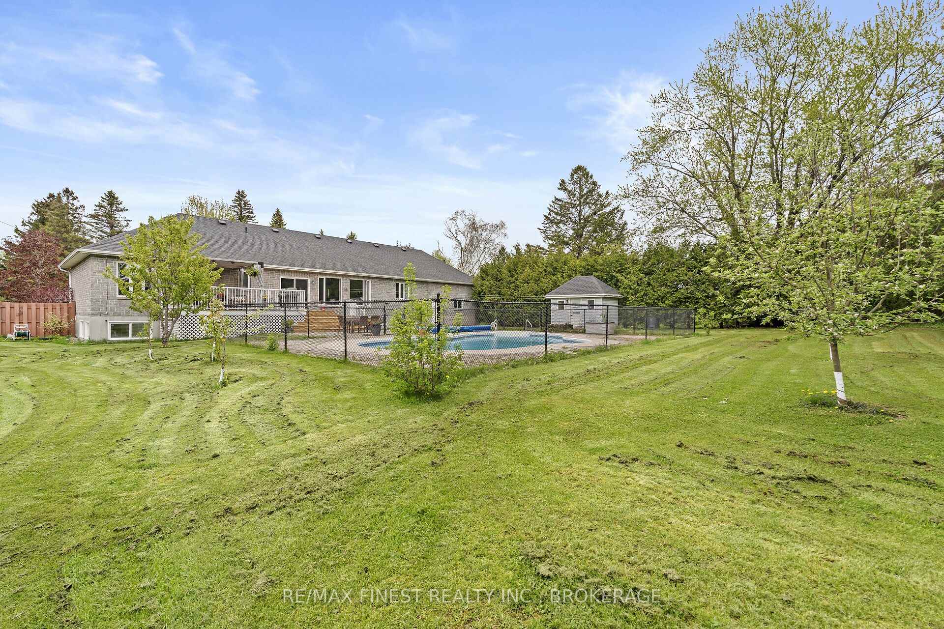 Photo 47 of 19 Dalgleish Avenue, Kingston, Kingston East (Incl Barret Crt) — HOMEH