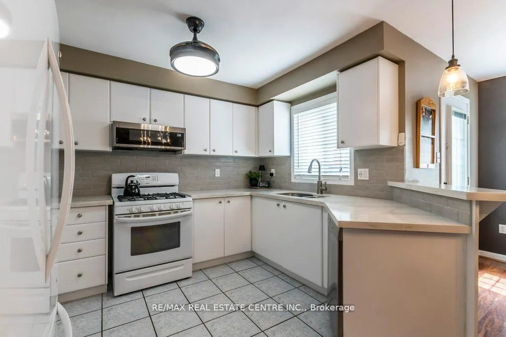 Photo 11 of 46 Livingston Road, Milton, Dempsey — HOMEH