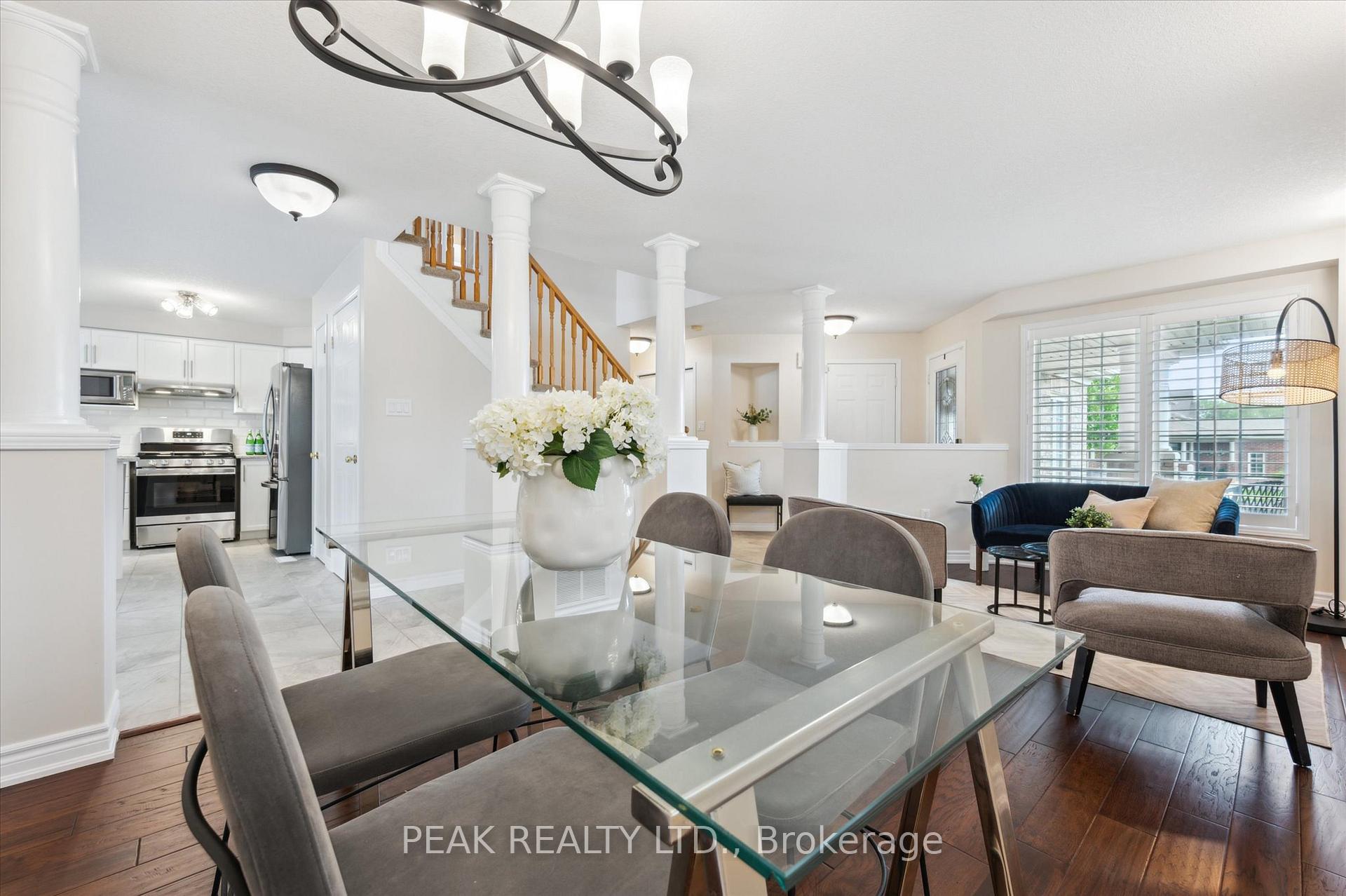 Photo 10 of 220 Colton Circle, Kitchener — HOMEH