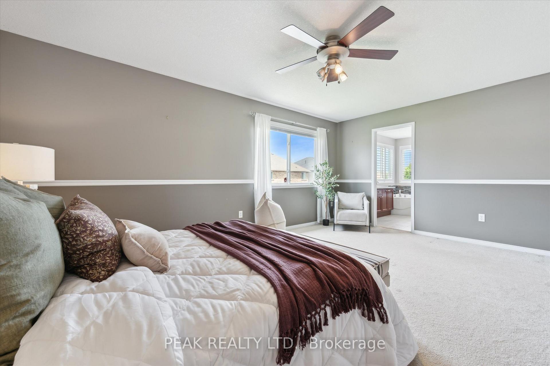 Photo 27 of 220 Colton Circle, Kitchener — HOMEH