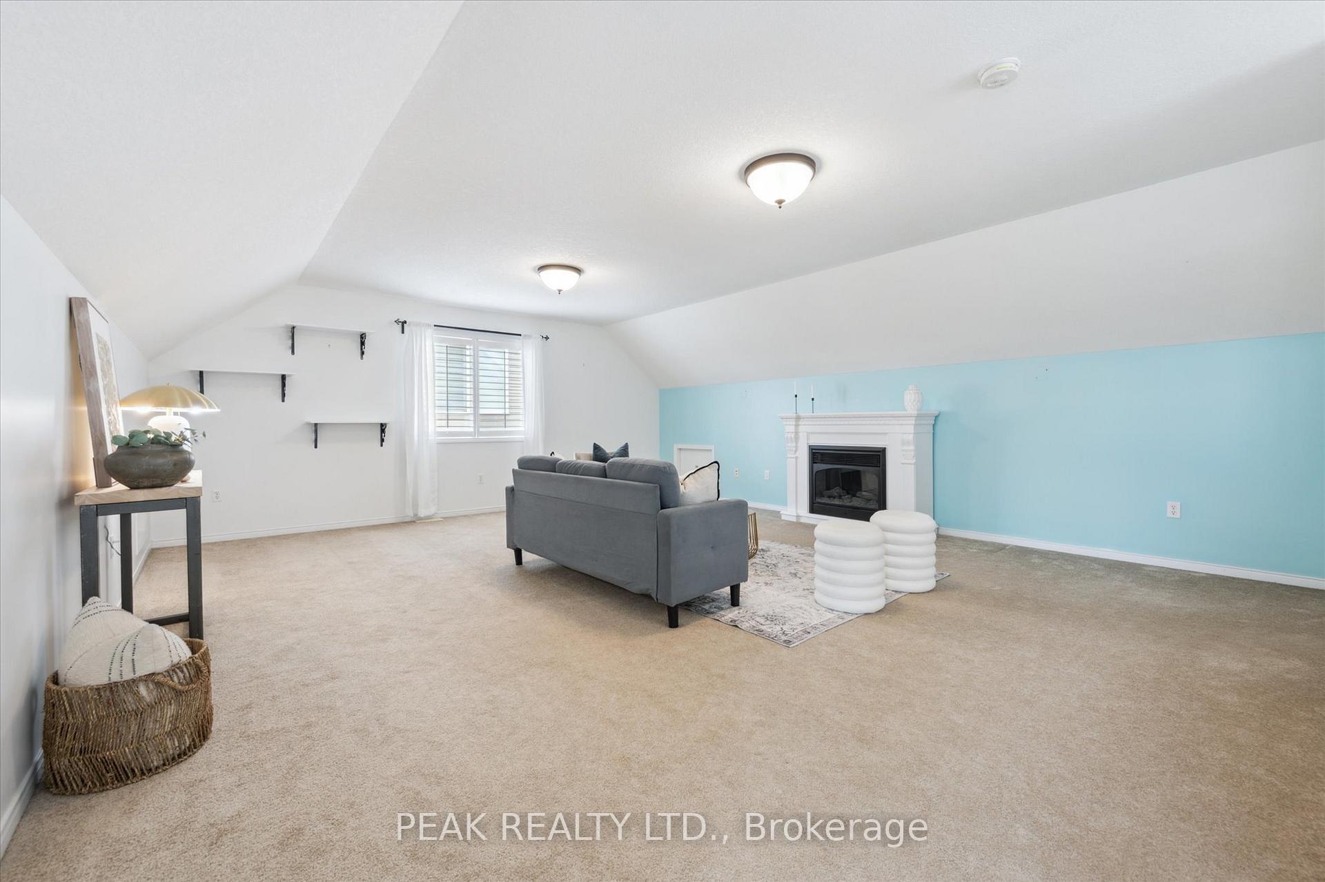 Photo 30 of 220 Colton Circle, Kitchener — HOMEH