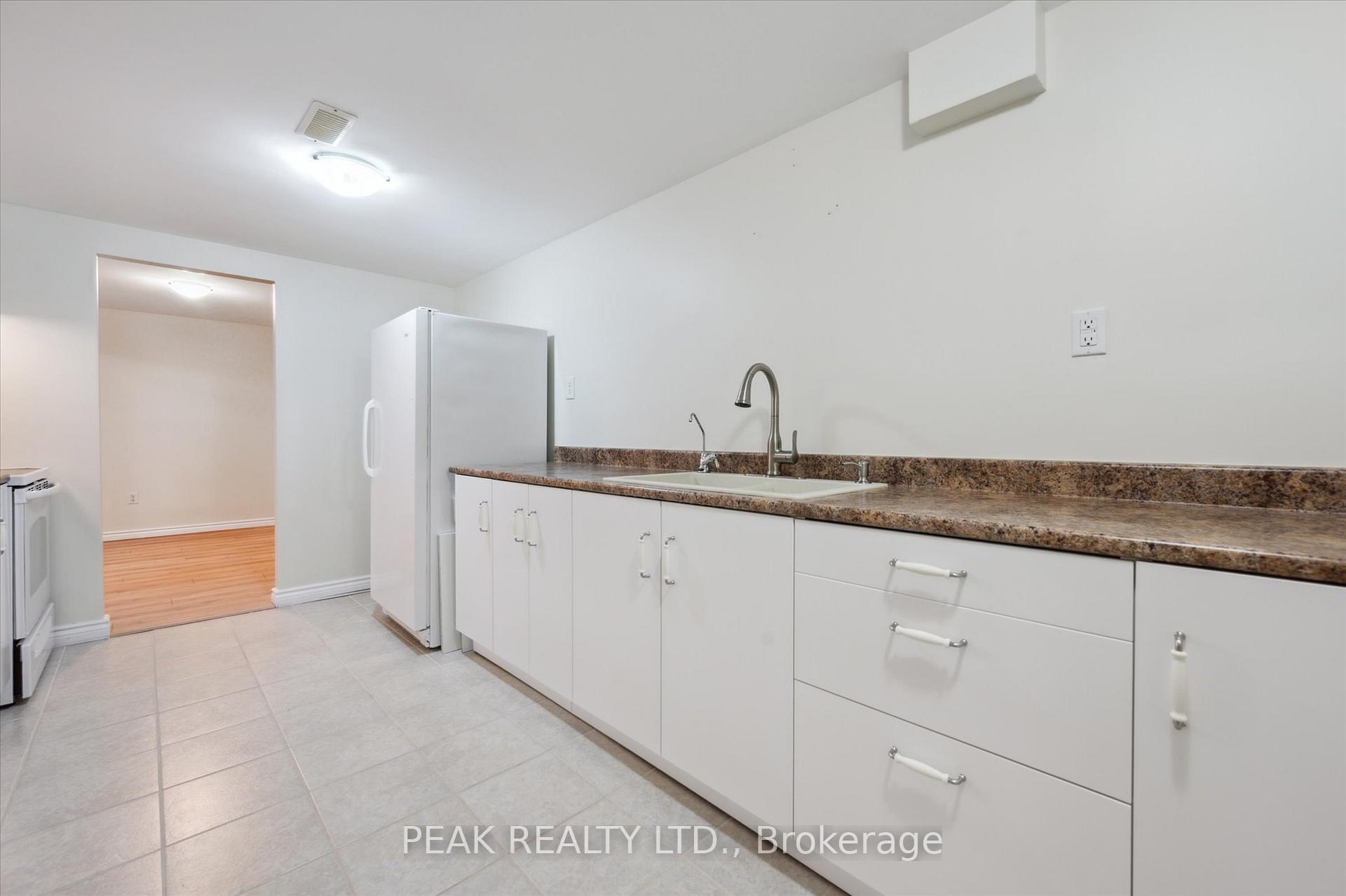 Photo 39 of 220 Colton Circle, Kitchener — HOMEH