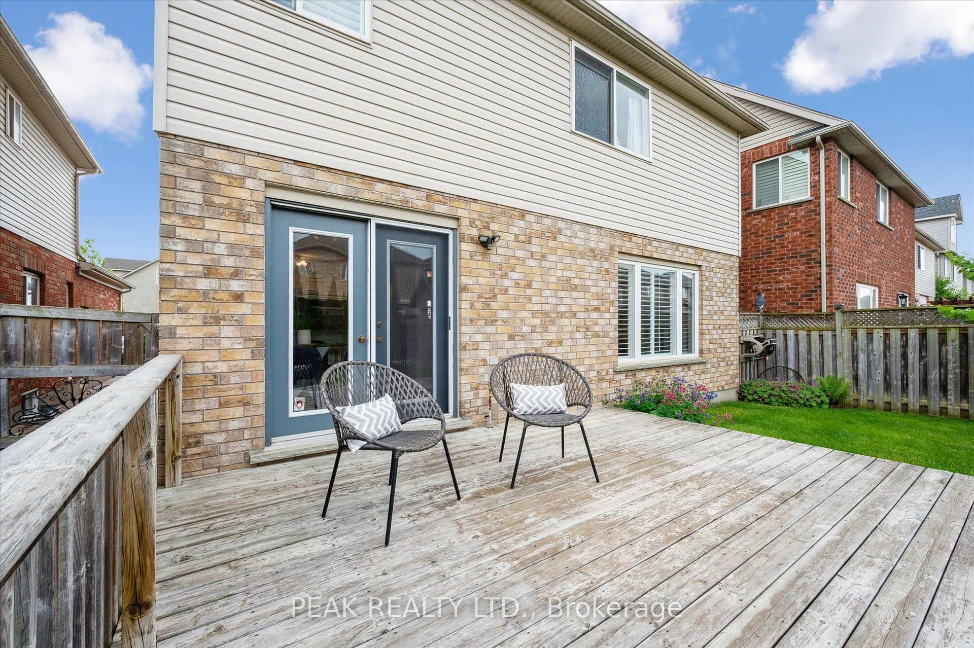 Photo 42 of 220 Colton Circle, Kitchener — HOMEH