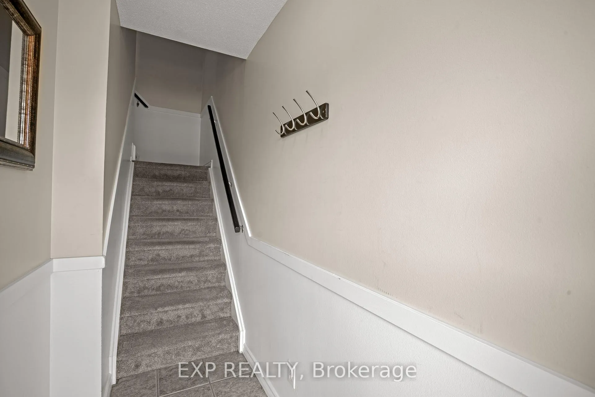 Photo 8 of Unit 77B, 754 St. Andre Drive, Ottawa, Hiawatha Park/Convent Glen — HOMEH