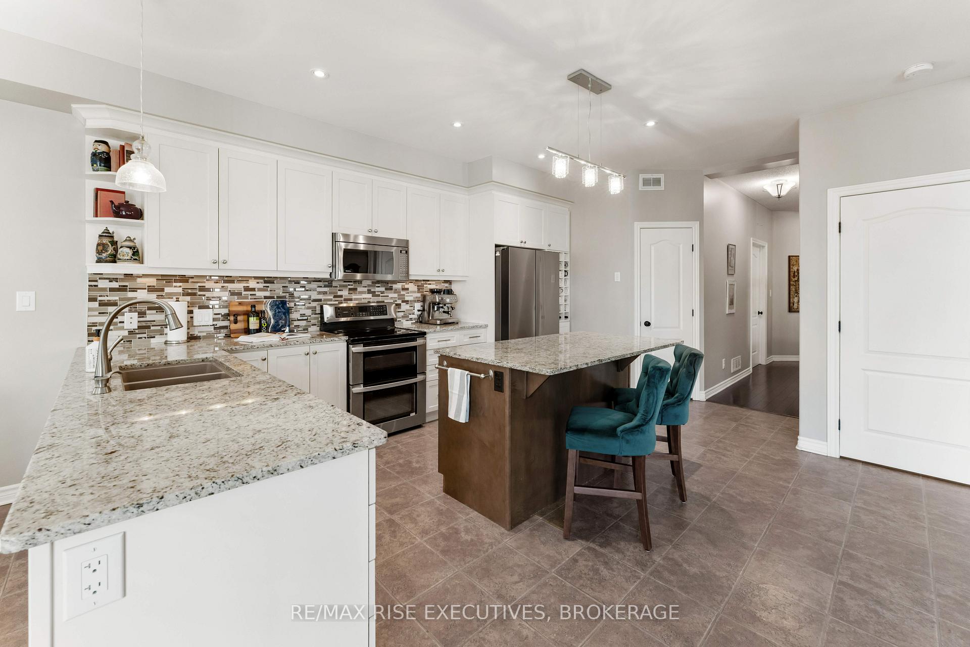 Photo 9 of 1707 Reginald Bart Drive, Kingston, Kingston East (Incl Barret Crt) — HOMEH