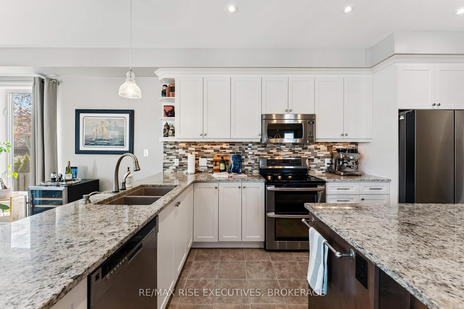 Photo 11 of 1707 Reginald Bart Drive, Kingston, Kingston East (Incl Barret Crt) — HOMEH