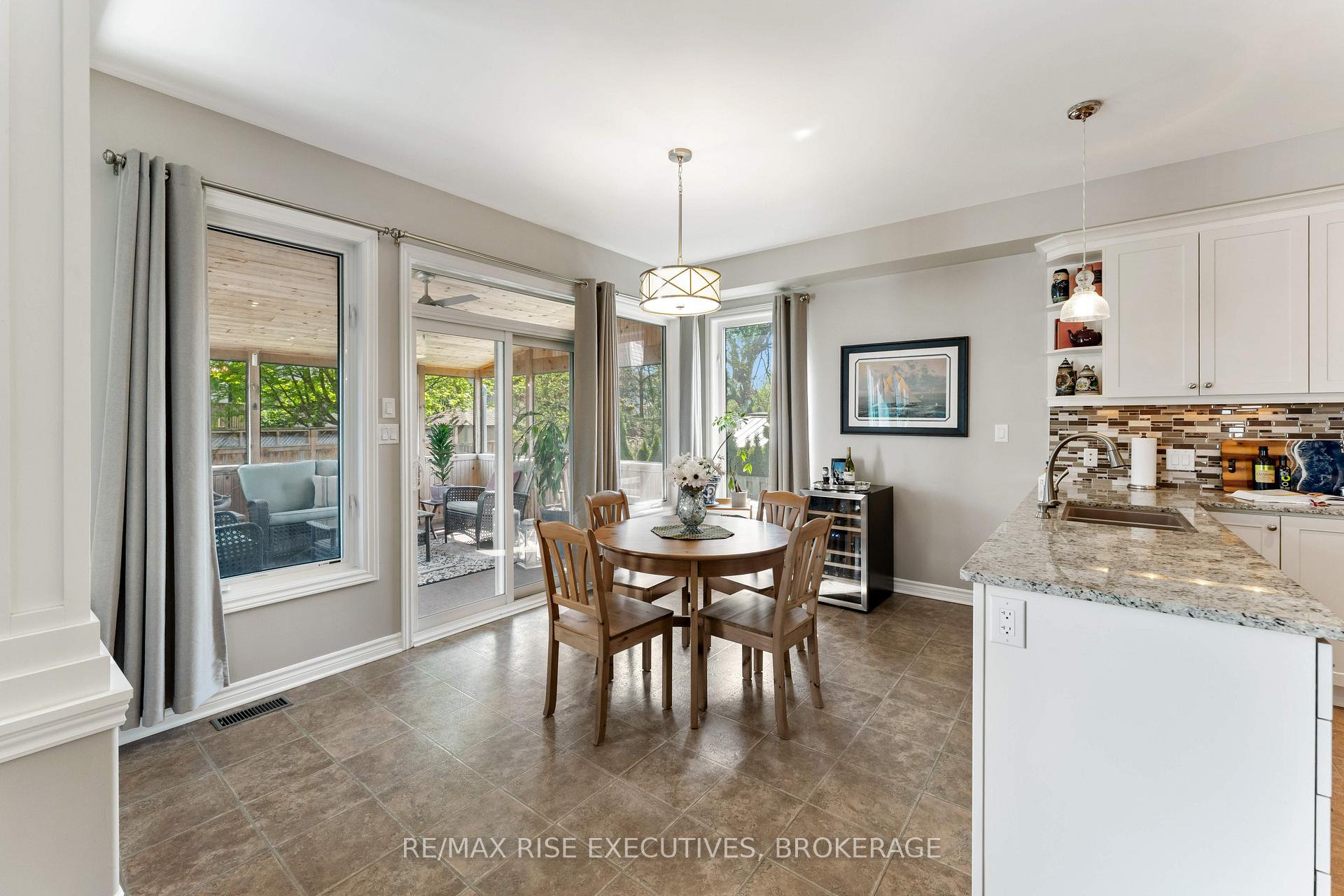 Photo 12 of 1707 Reginald Bart Drive, Kingston, Kingston East (Incl Barret Crt) — HOMEH