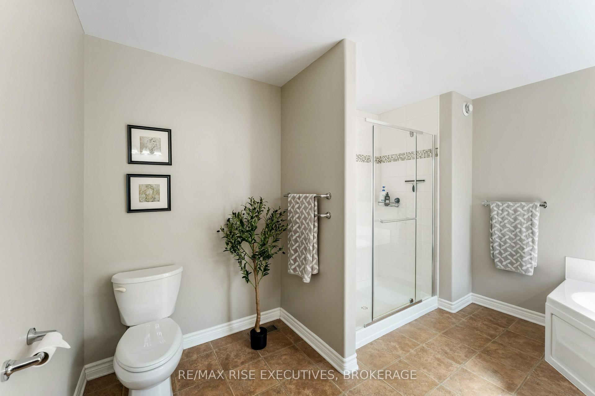 Photo 22 of 1707 Reginald Bart Drive, Kingston, Kingston East (Incl Barret Crt) — HOMEH