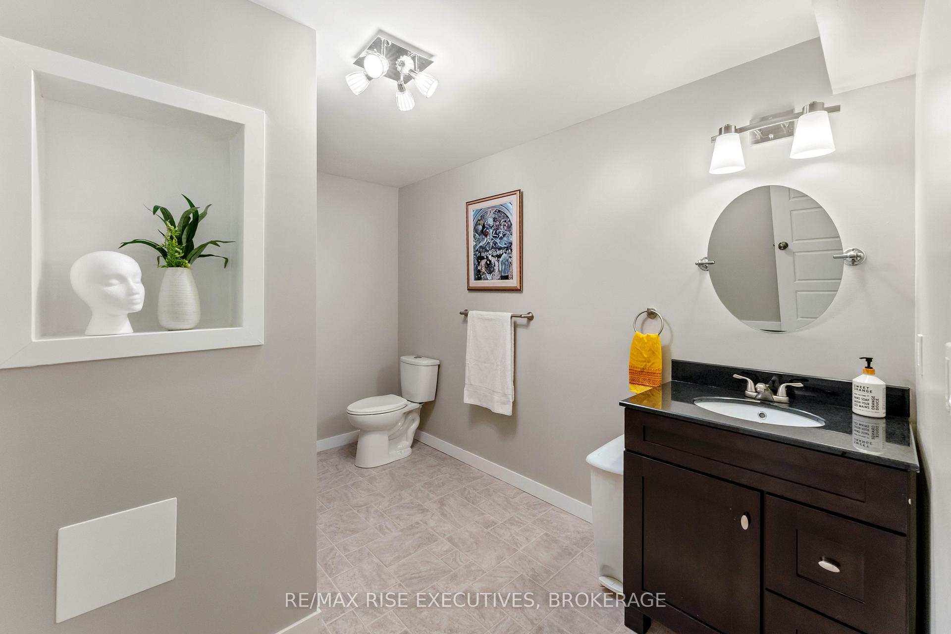 Photo 33 of 1707 Reginald Bart Drive, Kingston, Kingston East (Incl Barret Crt) — HOMEH