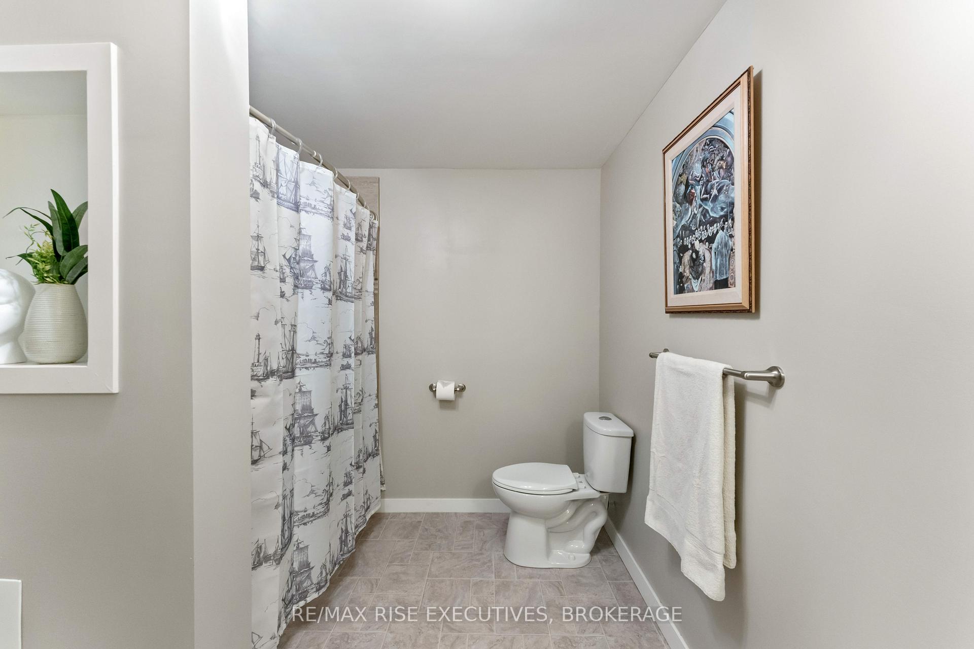 Photo 34 of 1707 Reginald Bart Drive, Kingston, Kingston East (Incl Barret Crt) — HOMEH