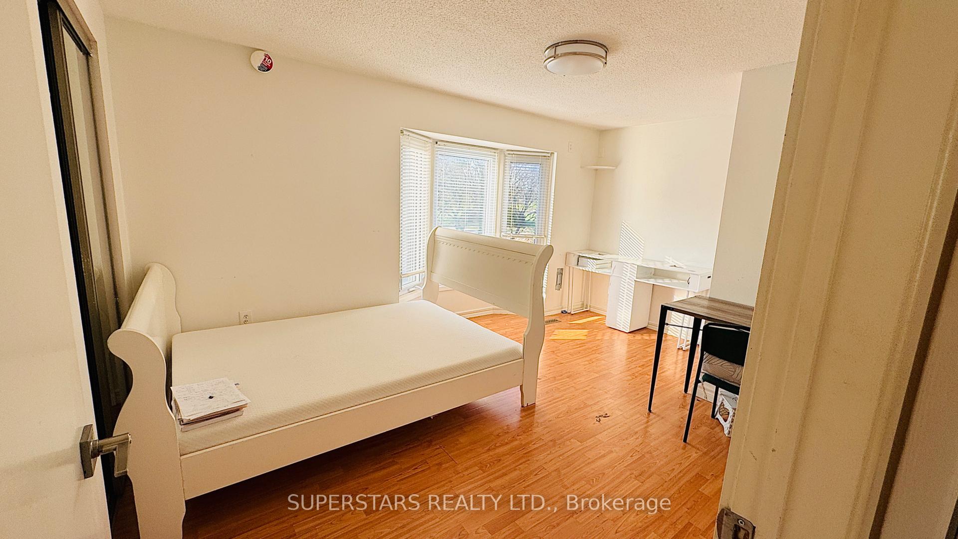 Photo 3 of Unit Bedroom 1, 10 Marlow Crescent, Markham, Markville — HOMEH