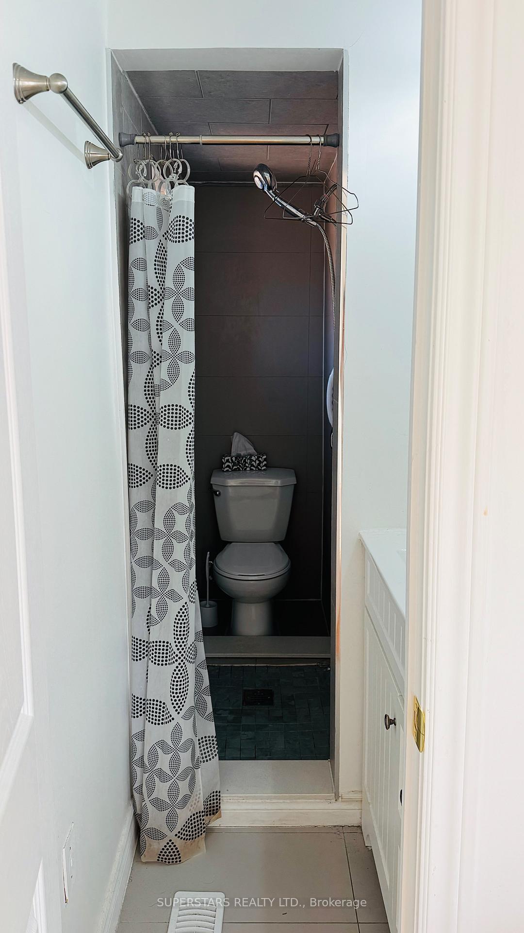 Photo 6 of Unit Bedroom 1, 10 Marlow Crescent, Markham, Markville — HOMEH