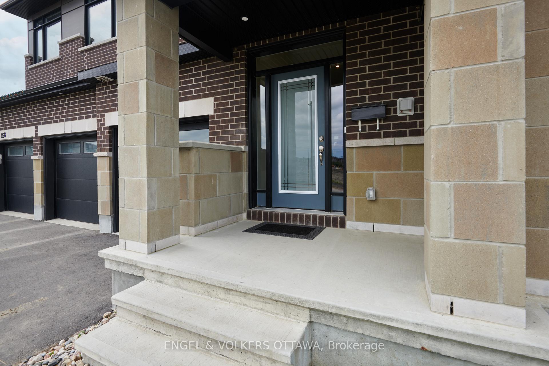 Photo 2 of 266 Monticello Avenue, Ottawa, Kanata - Emerald Meadows/Trailwest — HOMEH