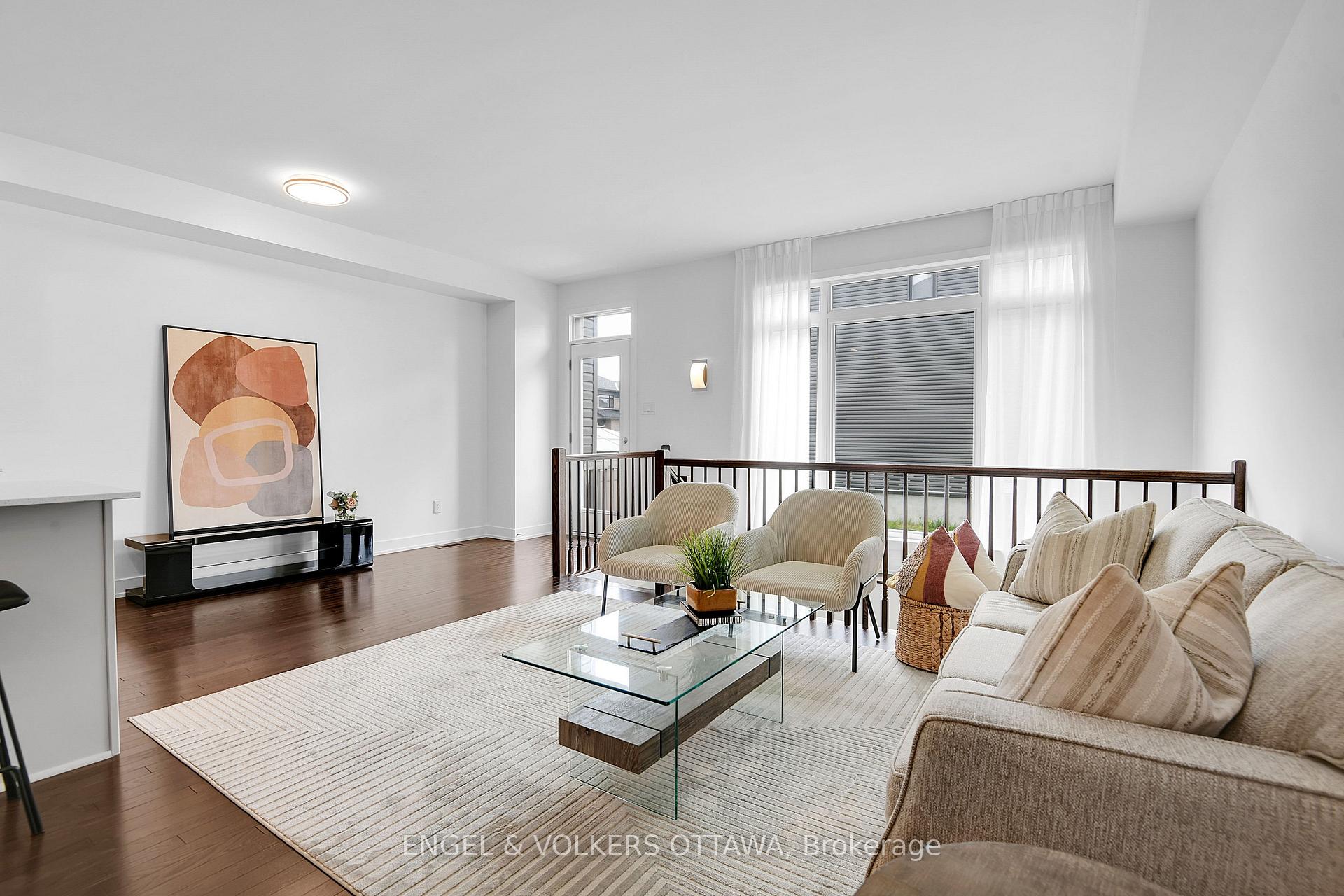 Photo 6 of 266 Monticello Avenue, Ottawa, Kanata - Emerald Meadows/Trailwest — HOMEH
