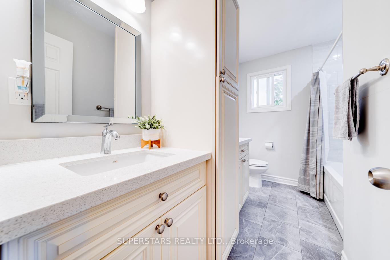 Photo 18 of 115 Major Button's Drive, Markham, Sherwood-Amberglen — HOMEH
