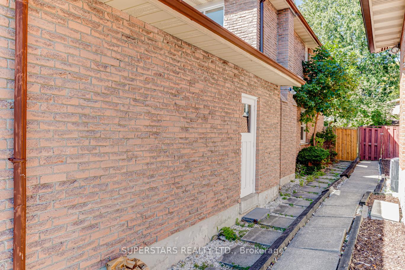 Photo 25 of 115 Major Button's Drive, Markham, Sherwood-Amberglen — HOMEH