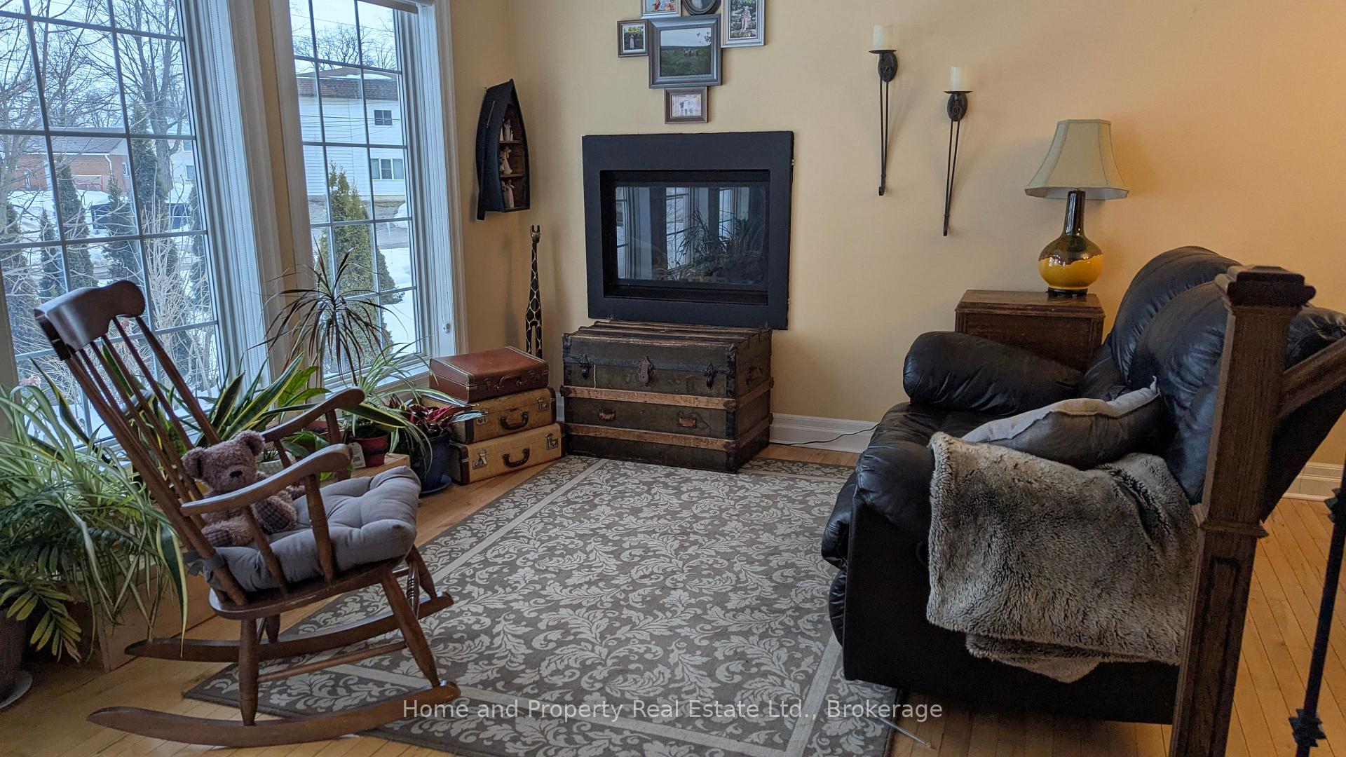 Photo 14 of 240 Queen Street N, Minto — HOMEH