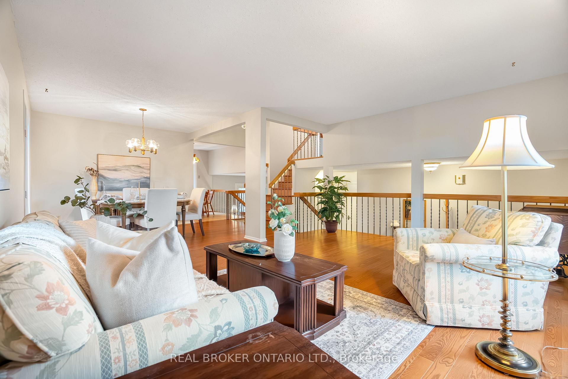 Photo 7 of 127 Chimo Drive, Ottawa, Kanata - Katimavik — HOMEH
