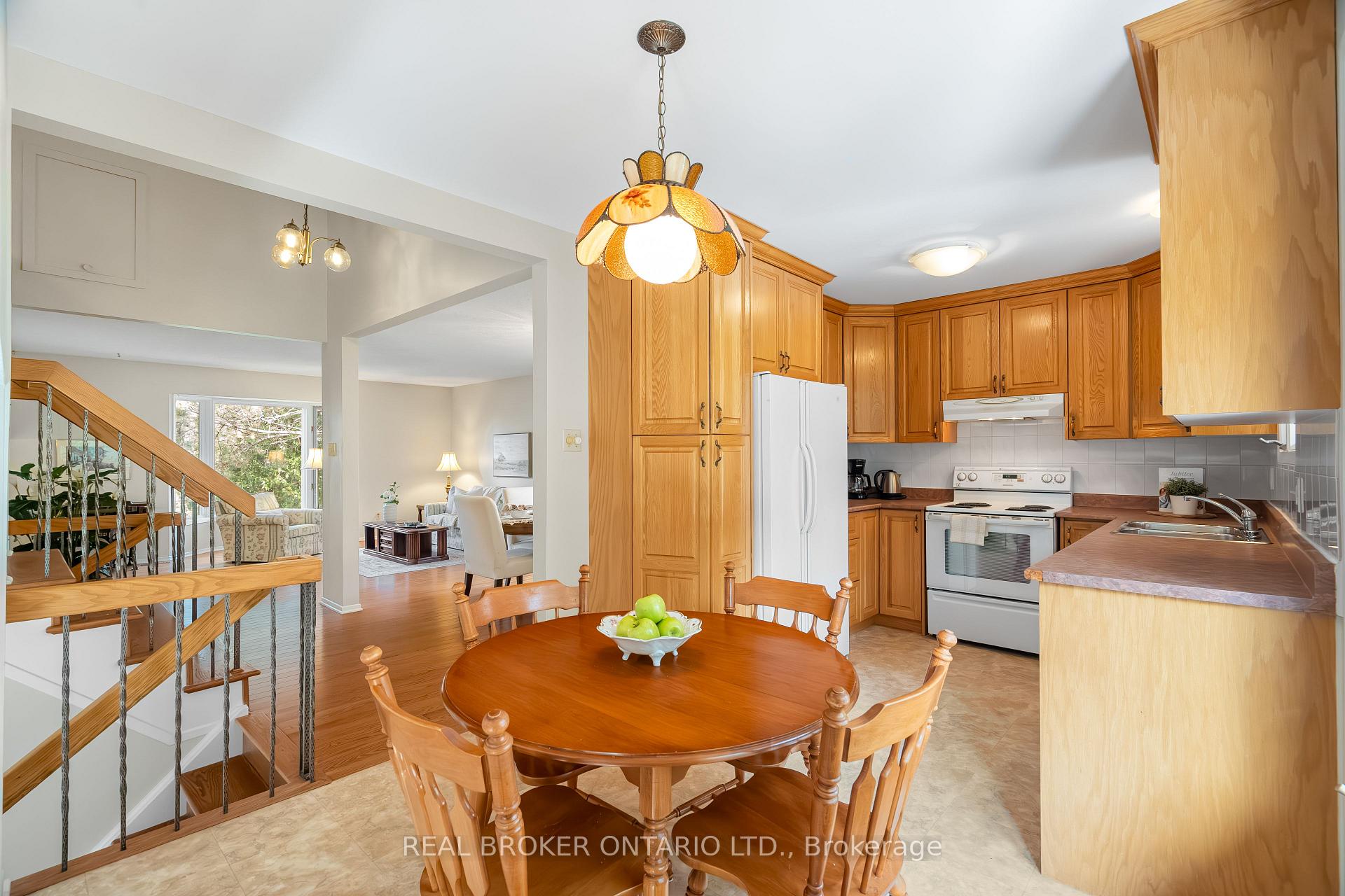 Photo 13 of 127 Chimo Drive, Ottawa, Kanata - Katimavik — HOMEH