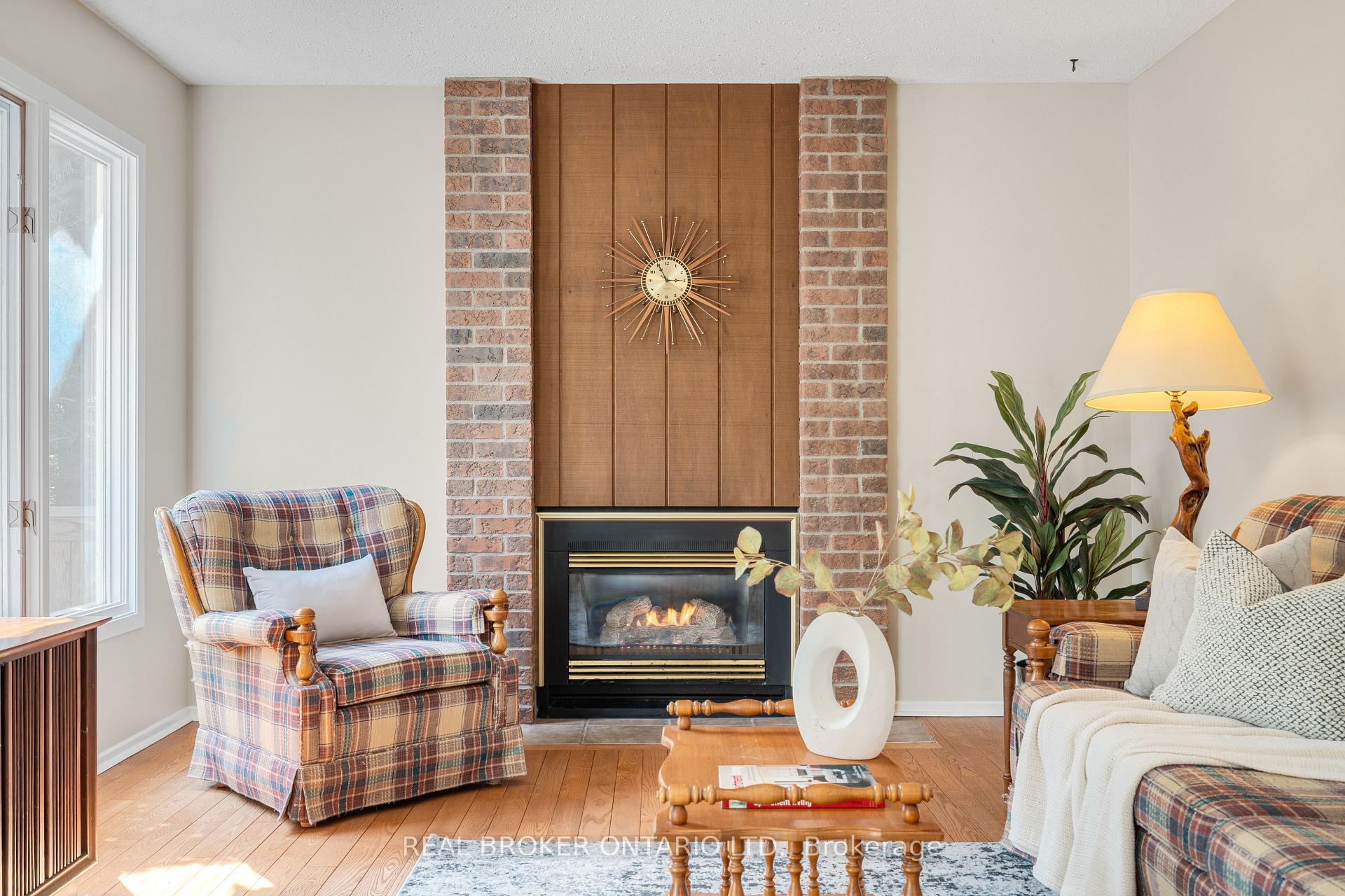Photo 16 of 127 Chimo Drive, Ottawa, Kanata - Katimavik — HOMEH