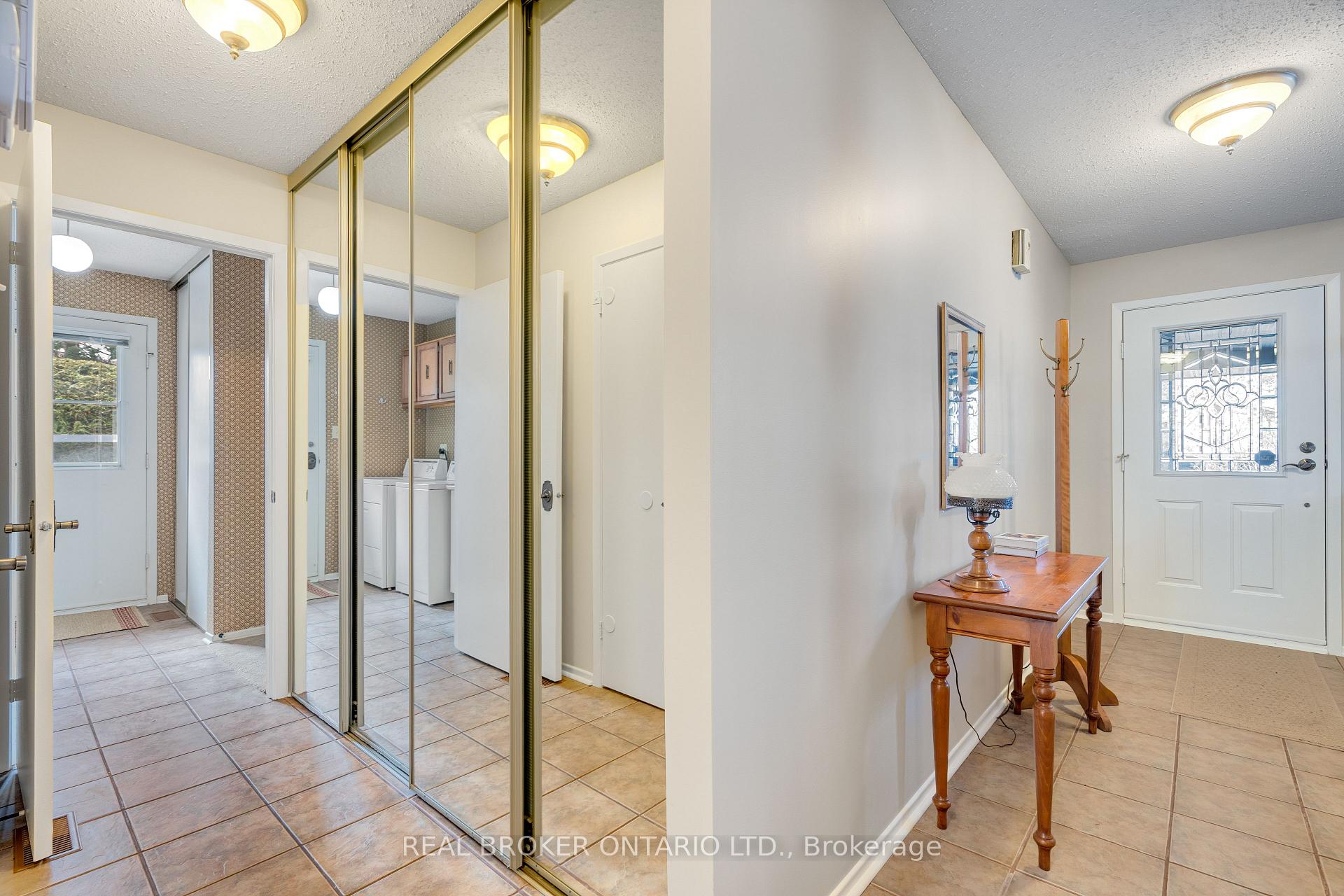 Photo 20 of 127 Chimo Drive, Ottawa, Kanata - Katimavik — HOMEH