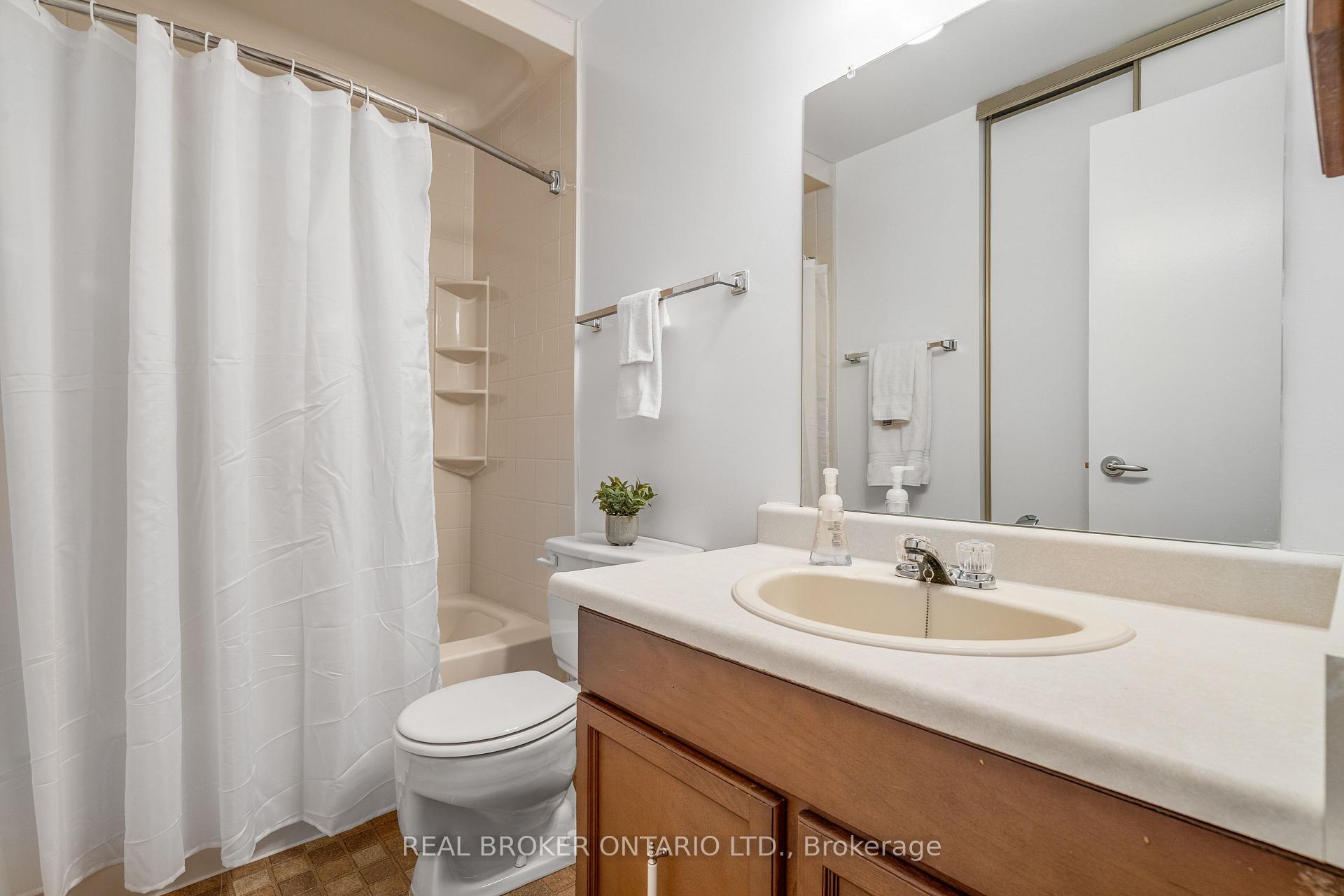 Photo 38 of 127 Chimo Drive, Ottawa, Kanata - Katimavik — HOMEH