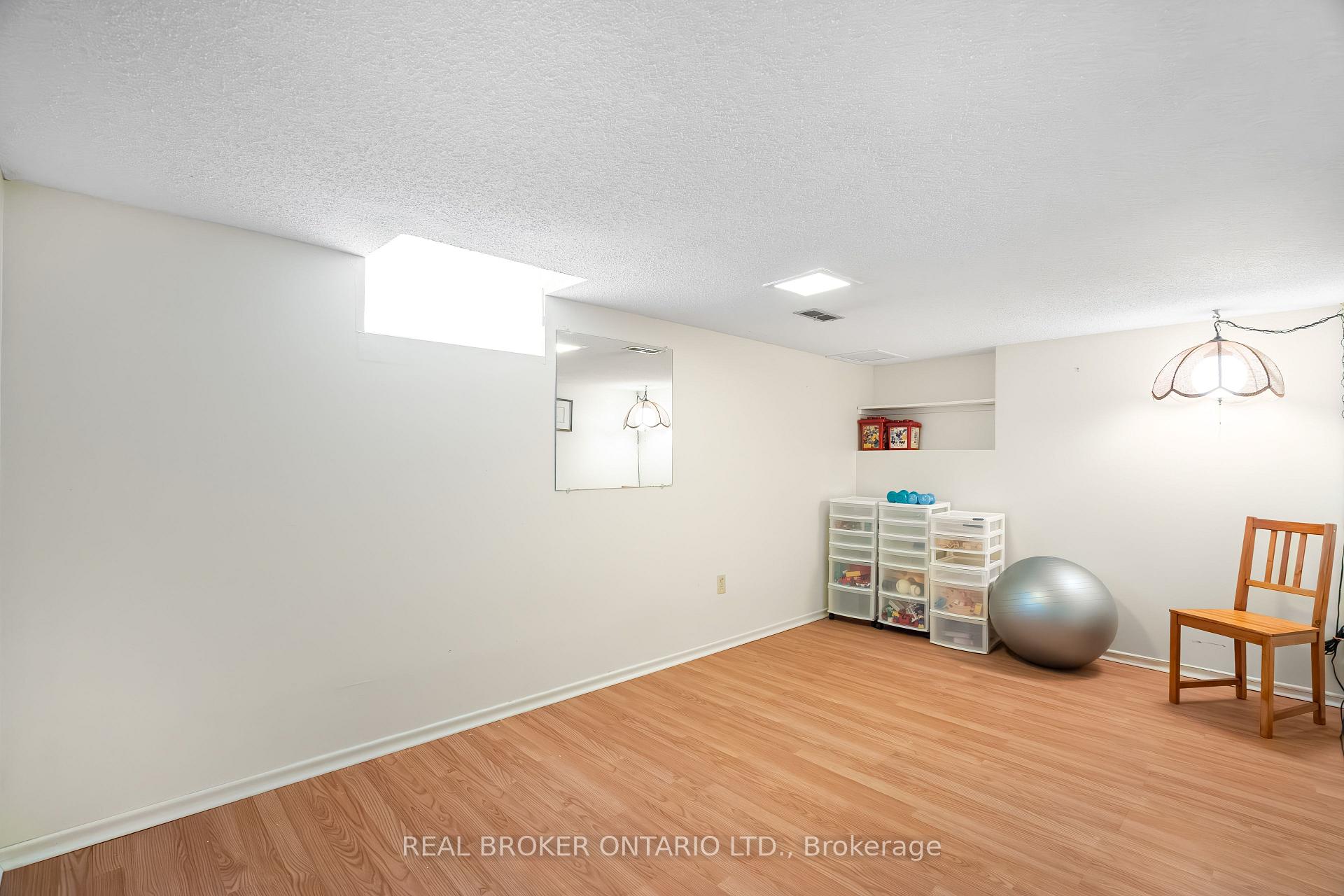 Photo 41 of 127 Chimo Drive, Ottawa, Kanata - Katimavik — HOMEH