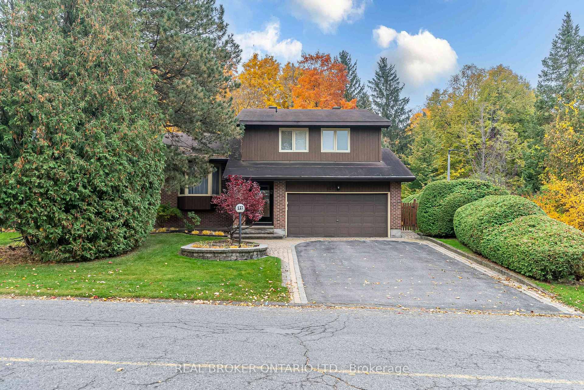 Photo 50 of 127 Chimo Drive, Ottawa, Kanata - Katimavik — HOMEH