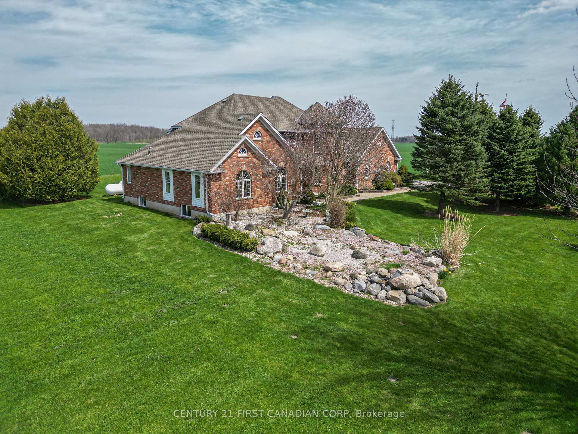 Photo 5 of 12626 Ilderton Road, Middlesex Centre, Rural Middlesex Centre — HOMEH