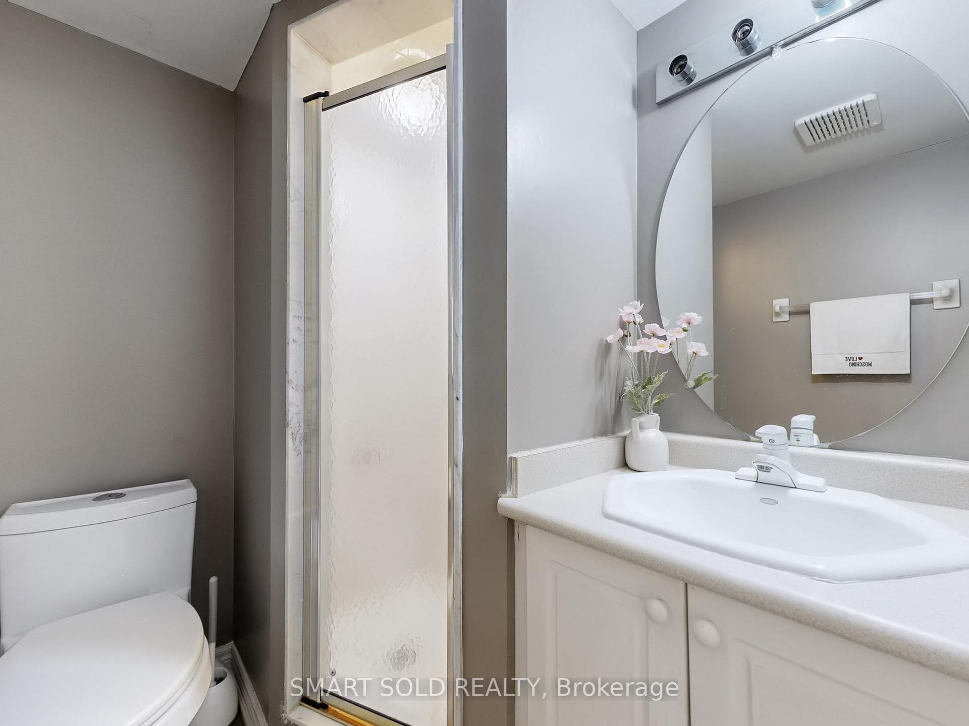 Photo 21 of 30 Crispin Court, Markham, Buttonville — HOMEH