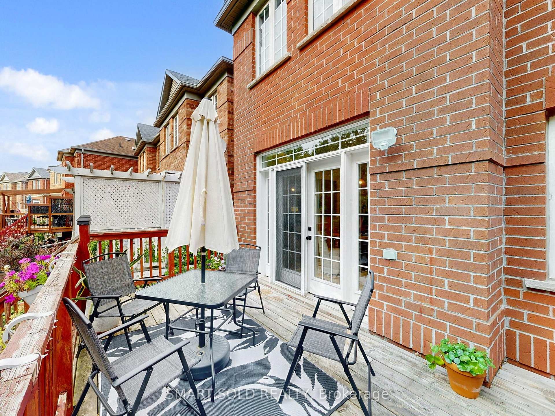 Photo 26 of 30 Crispin Court, Markham, Buttonville — HOMEH