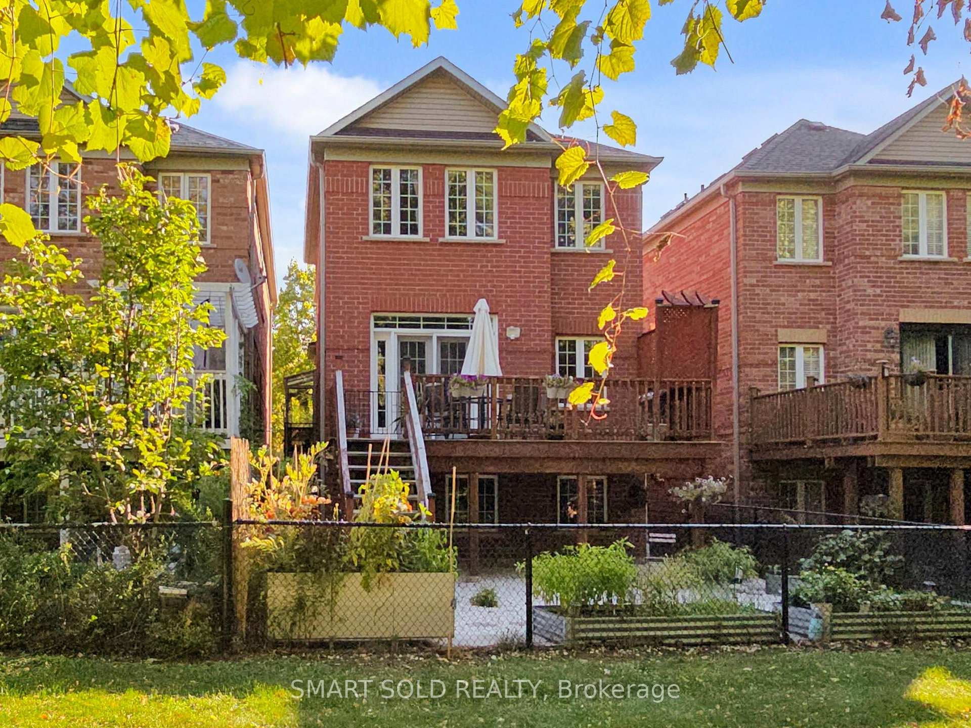 Photo 28 of 30 Crispin Court, Markham, Buttonville — HOMEH