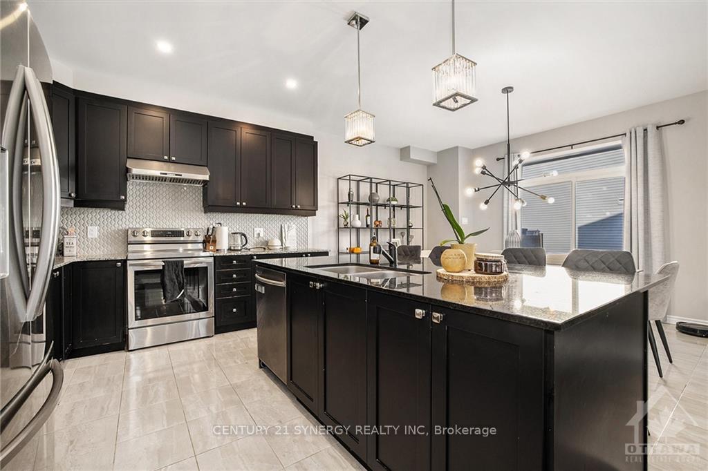 Photo 14 of 217 Cranesbill Road, Ottawa, Kanata - Emerald Meadows/Trailwest — HOMEH